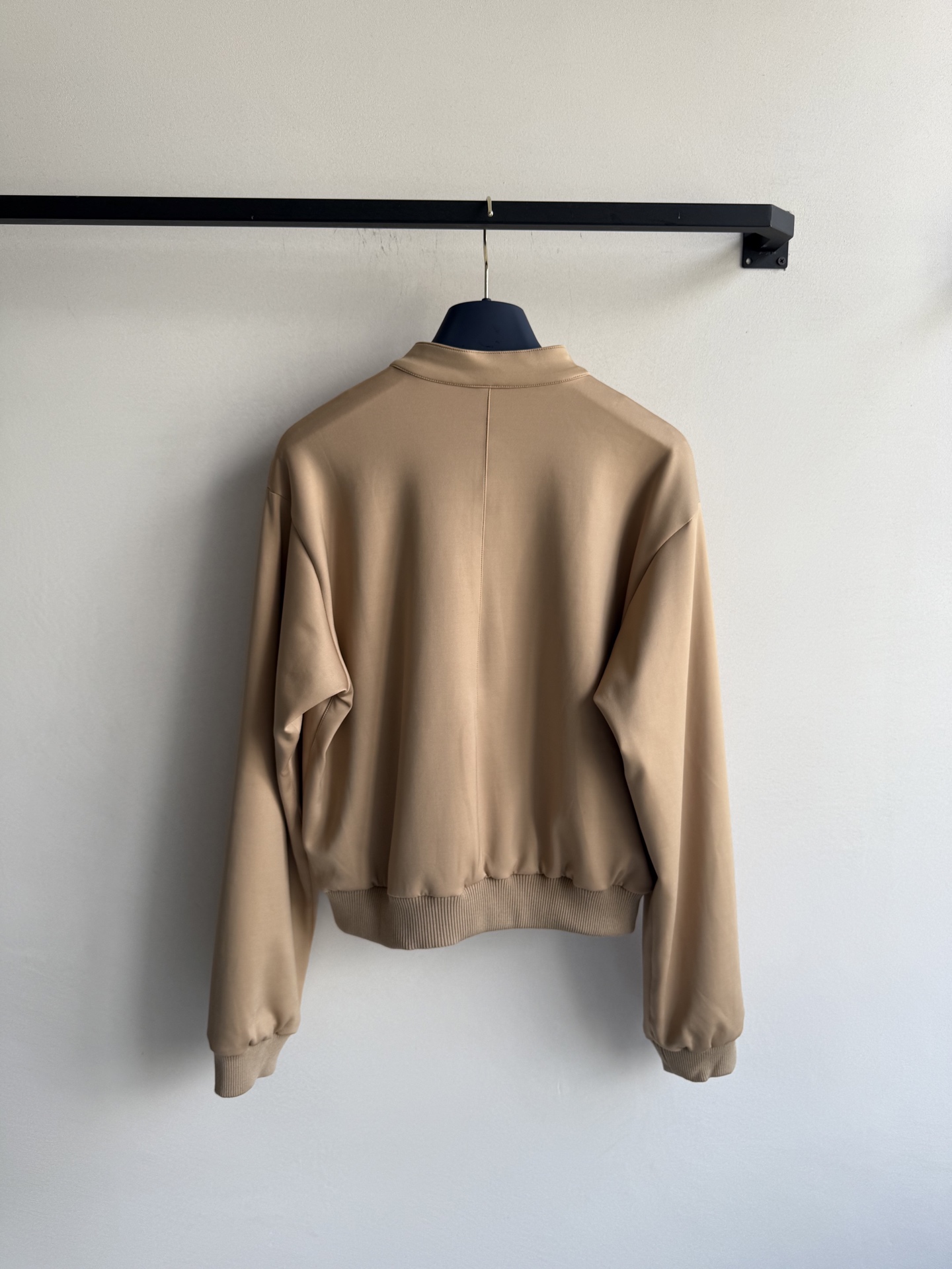 Louis Vuitto*🆕2025新品立领空气棉夹克外套🧥原版开发 高版出品 透气舒适 金属配饰都是原