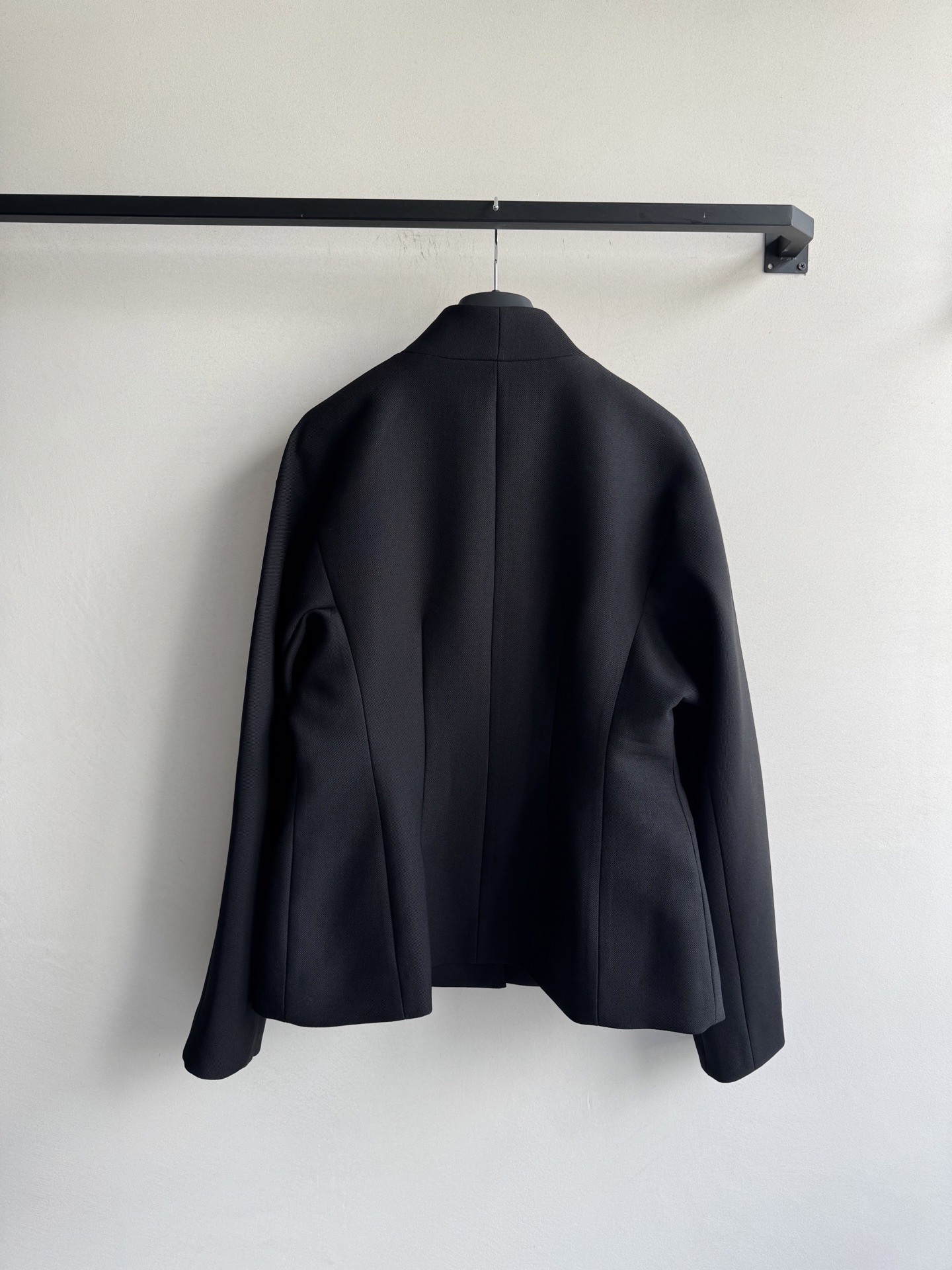 Dio*🆕小外套，丝毛面料，里衬真丝面料透气舒适，质感很显品质，简约的剪裁很显大气上身干净干练，超洋气的