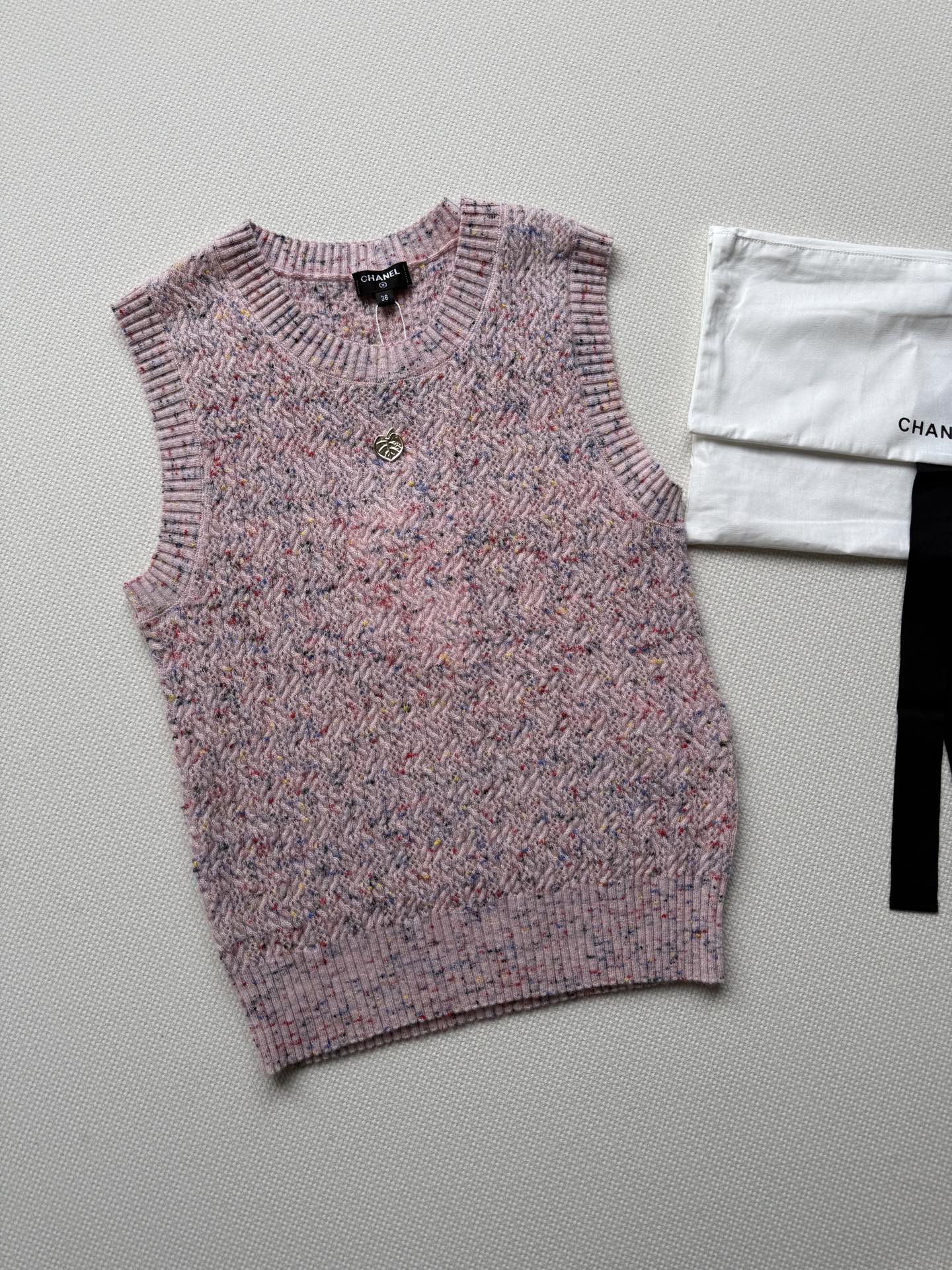 Chane*🆕25A高级手工坊系列新款 经典圆领针织小背心 yb开发！高版出品！定制拼色特种花纱，白富美