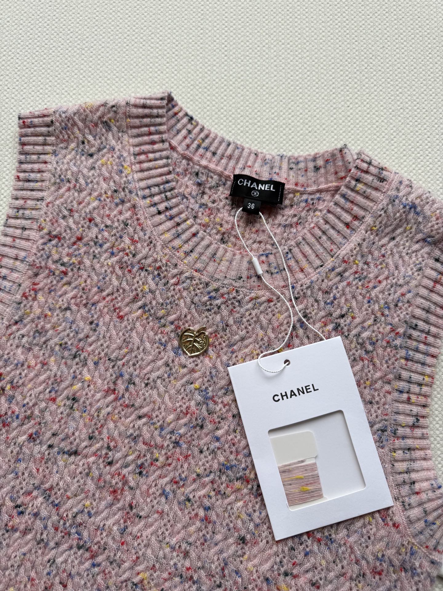 Chane*🆕25A高级手工坊系列新款 经典圆领针织小背心 yb开发！高版出品！定制拼色特种花纱，白富美