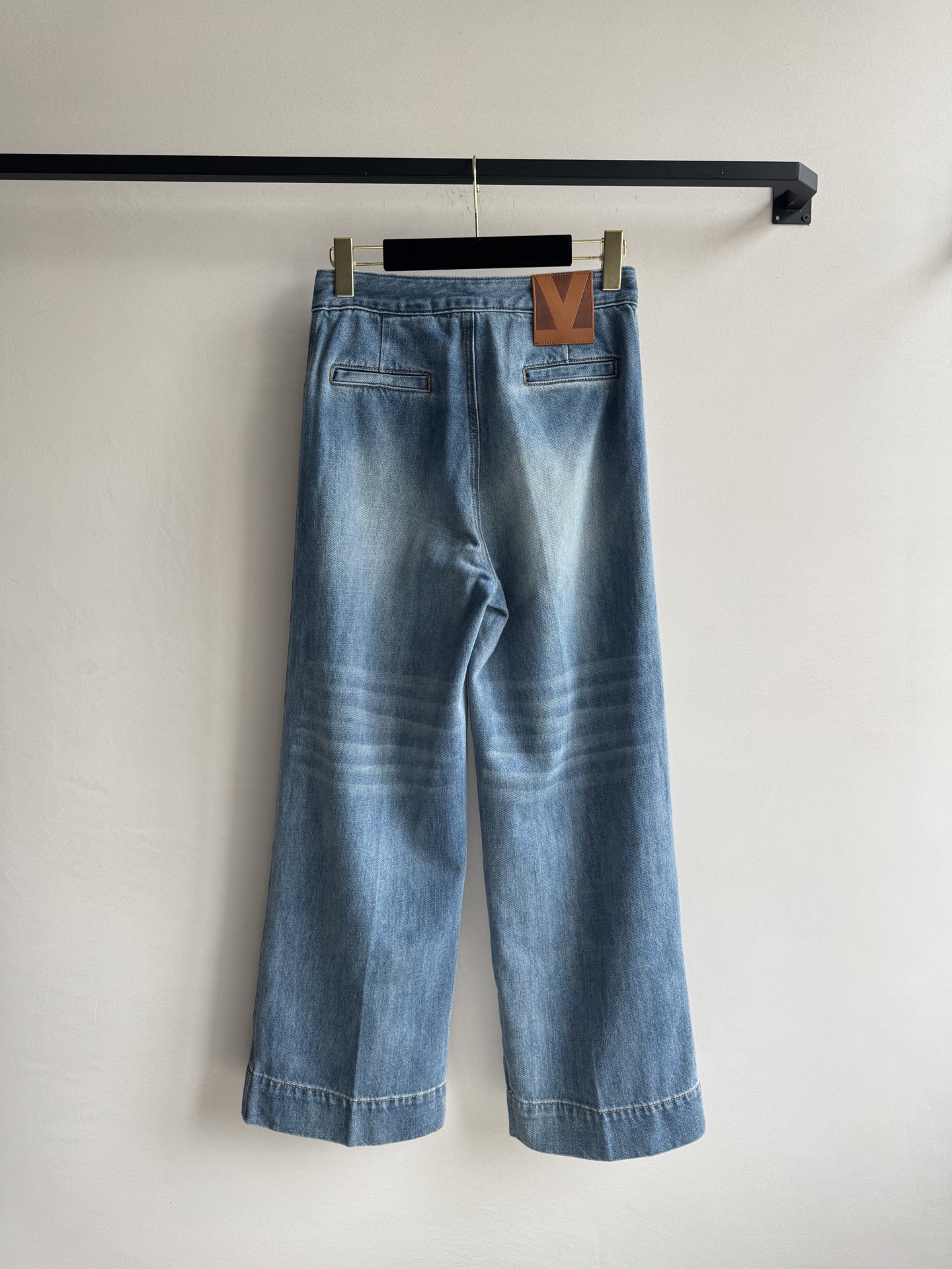 Valentino Women's Straight Leg Jeans with Metal V Detail - Stylish & Comfortable 3 i1754120107565 9111 0 1