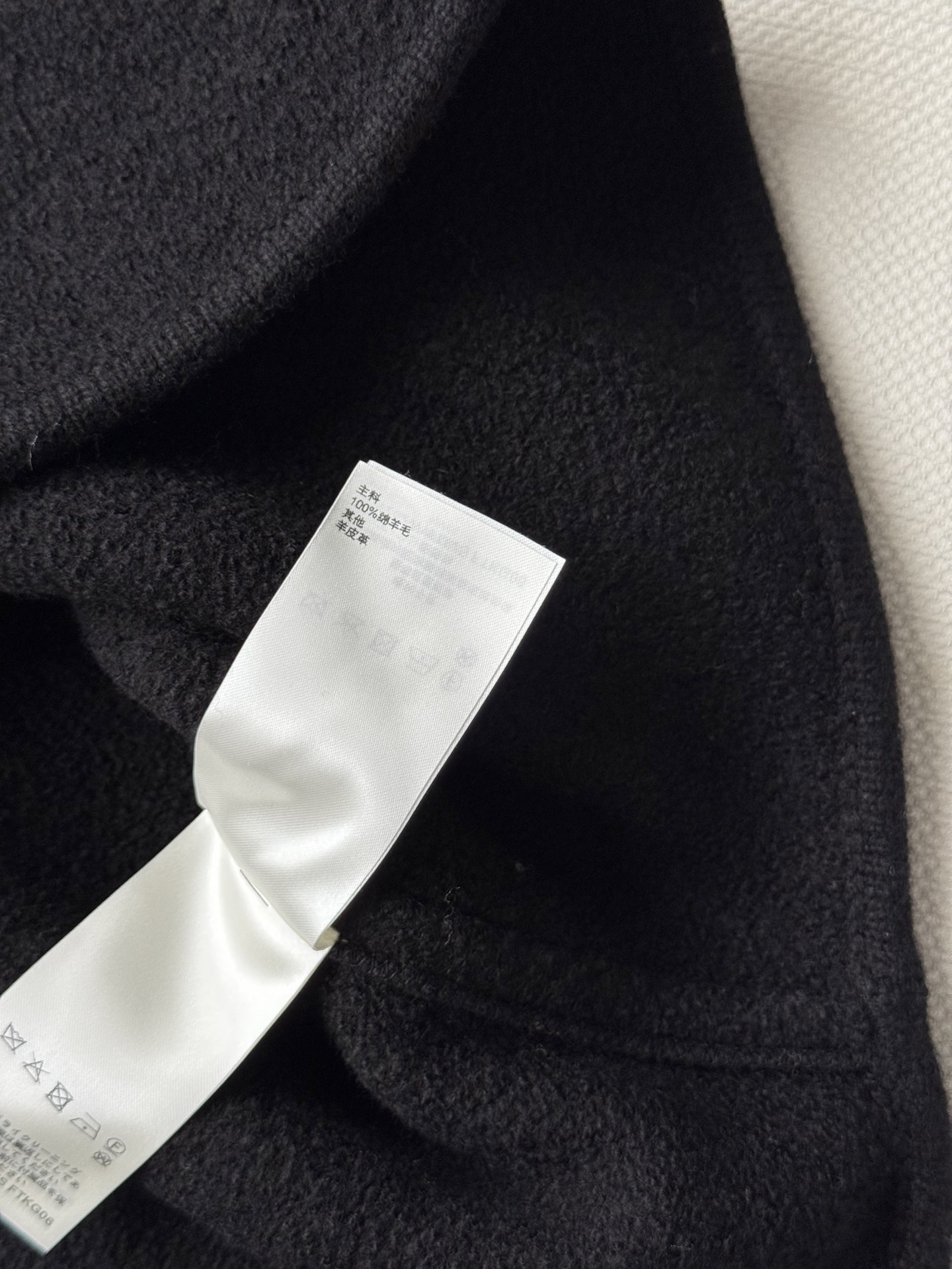 LouisVuitto*🆕新款斗篷外套，100%棉羊毛面➕真皮扣，中式禅意，低调高级感满满💞2⃣️色ＳＭ