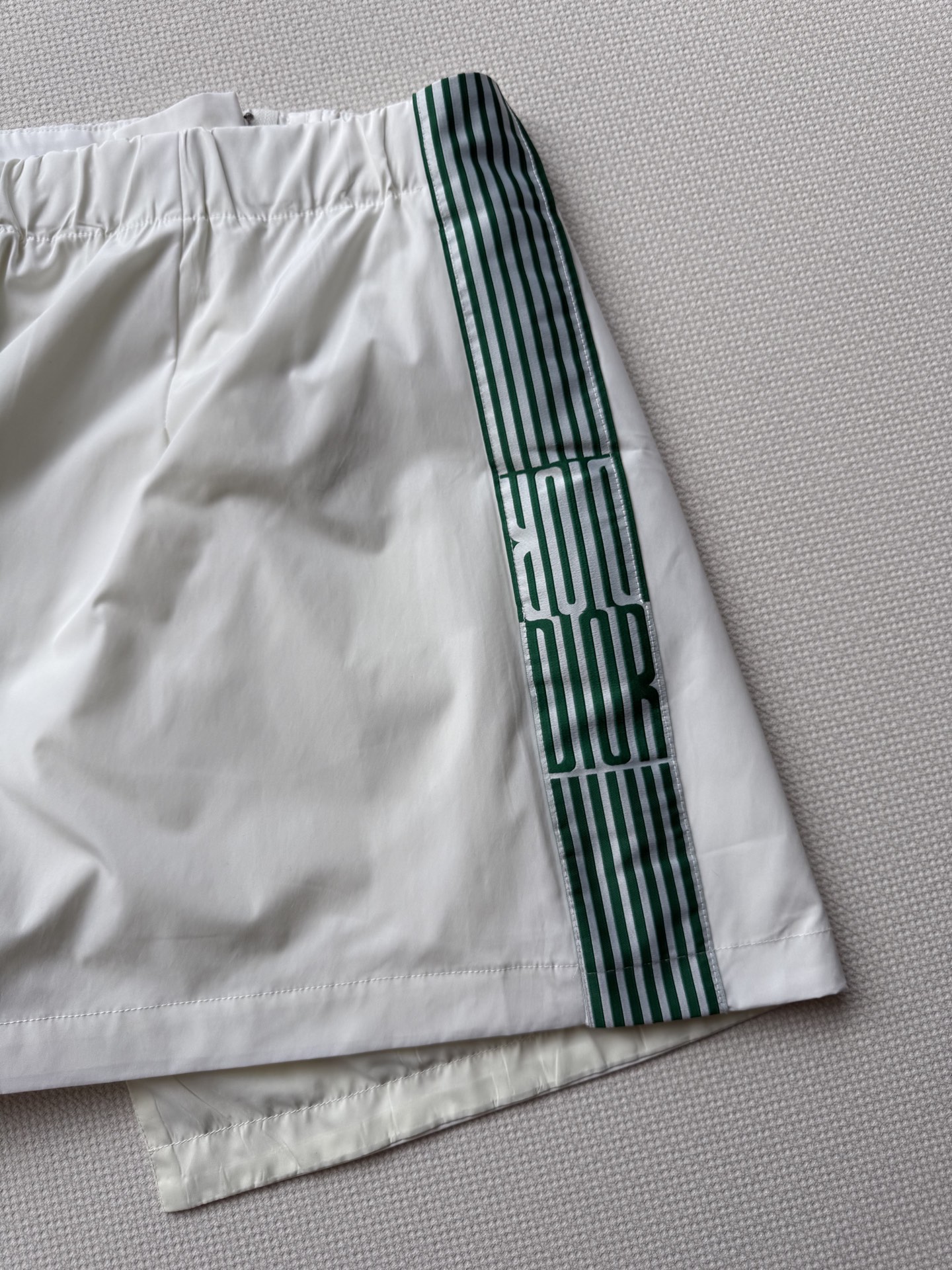 “Enhance Beauty with Packaged Dio 25FW New Tweezer: Comfortable and Stylish Lazy SML Dress” - 图片 6