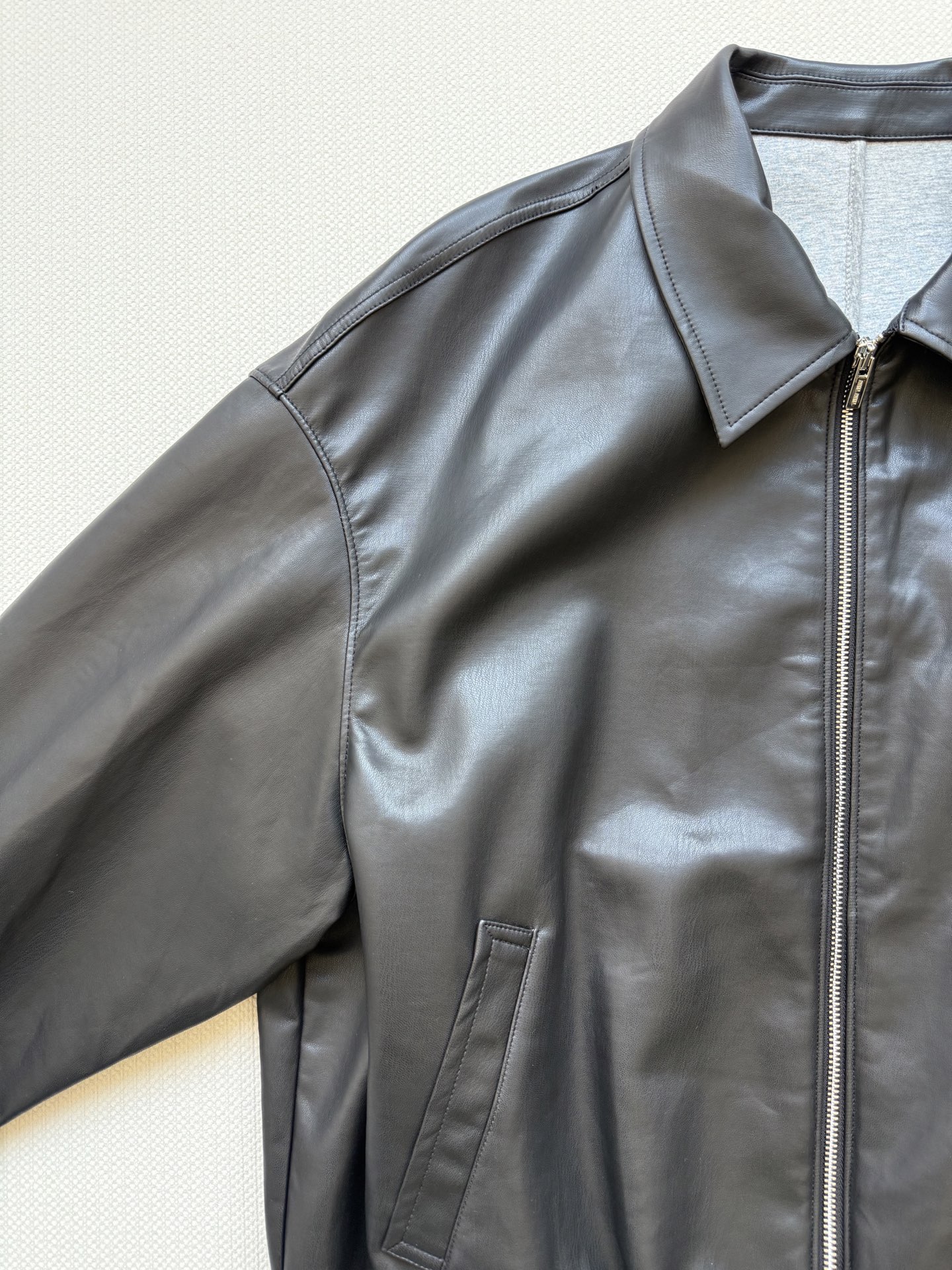Miu Miu 2025 Leather Jacket - Chic Lapel Design, Premium Imported Leather 6 i1754719927518 9266 0 3