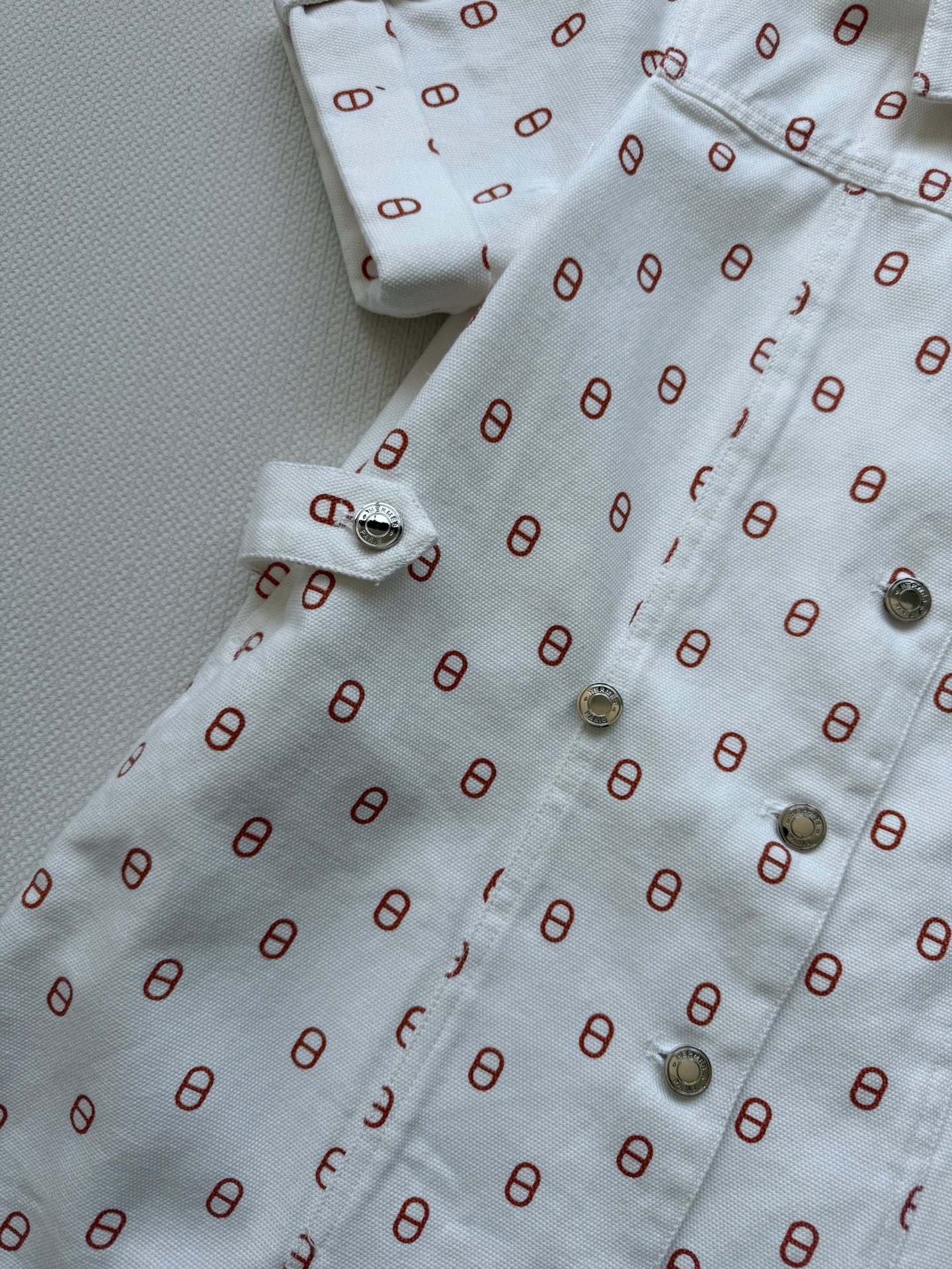 Hermes Button-Down Denim Dress with Adjustable Waist - Slim Fit Design 8 i1754721451777 8498 0 1