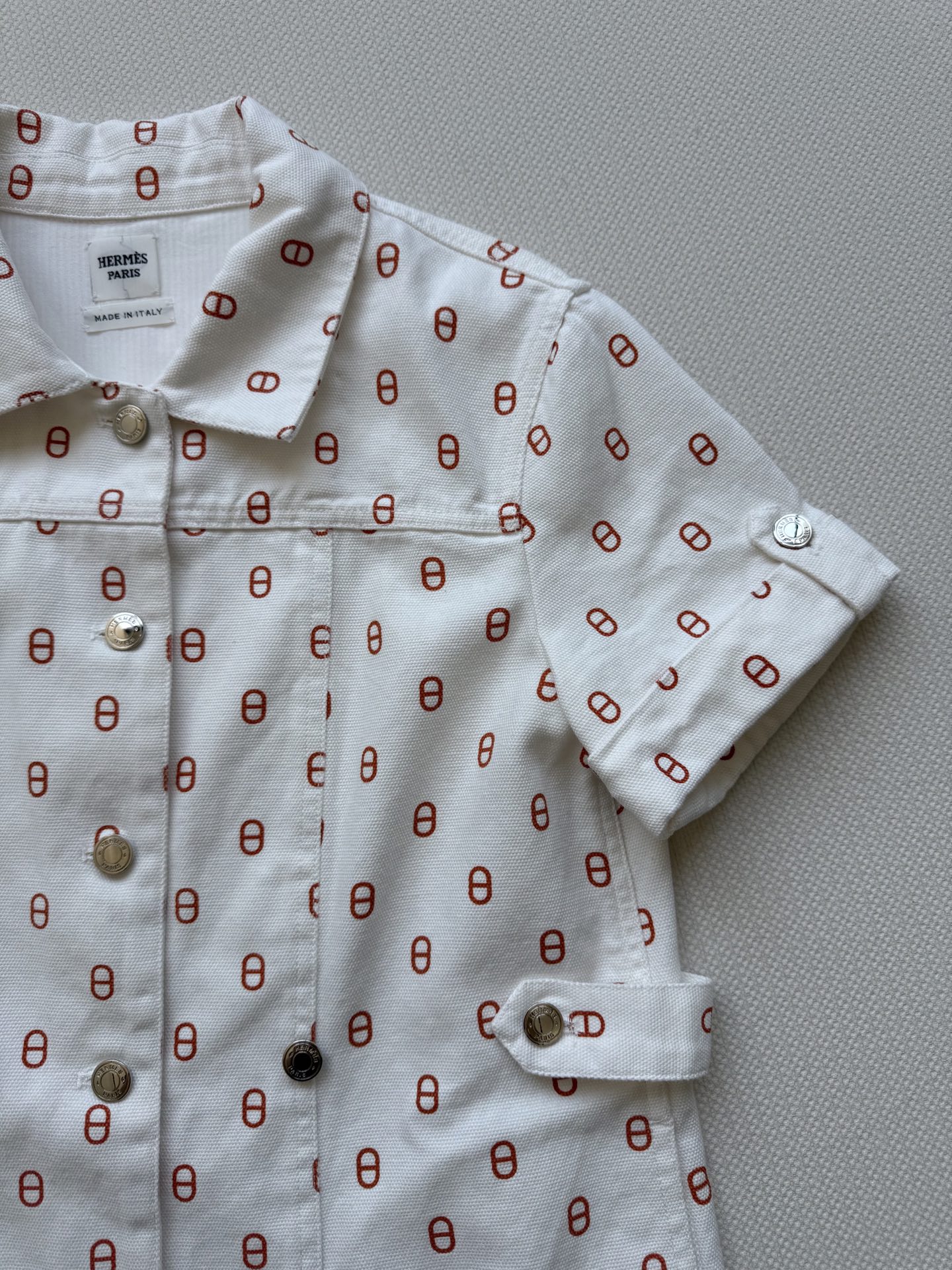 Hermes Button-Down Denim Dress with Adjustable Waist - Slim Fit Design 6 i1754721453228 9305 0 0