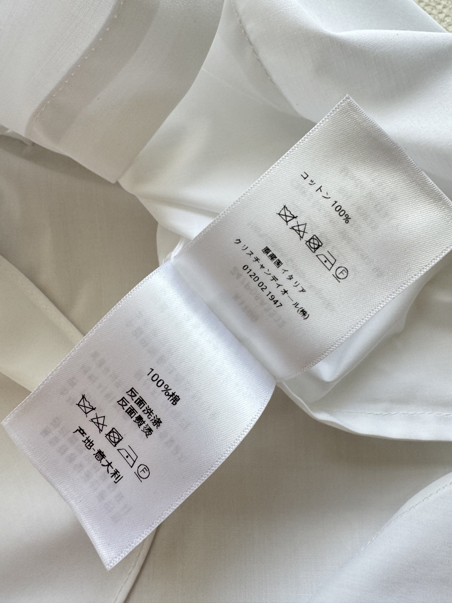 Dio*🆕新款，秋冬新品衬衣上新啦❗️荷叶花边领（领子可以拆卸的，打造不同造型😍）ＳＭＬ.
