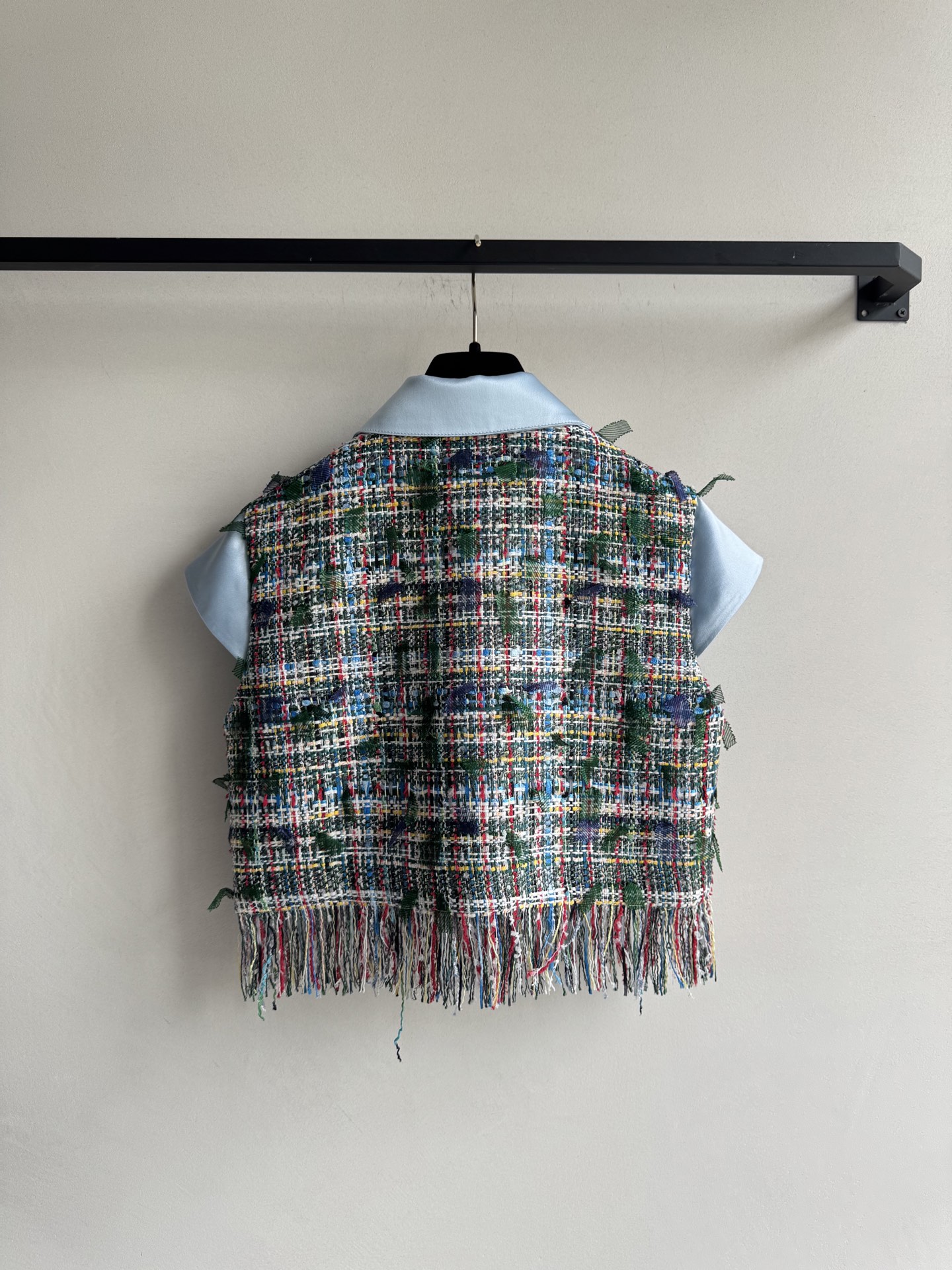 Chanel Color Block Tweed Sleeveless Top Blue Trim Women's Size 36-40 3 i1755753878449 4490 0 1