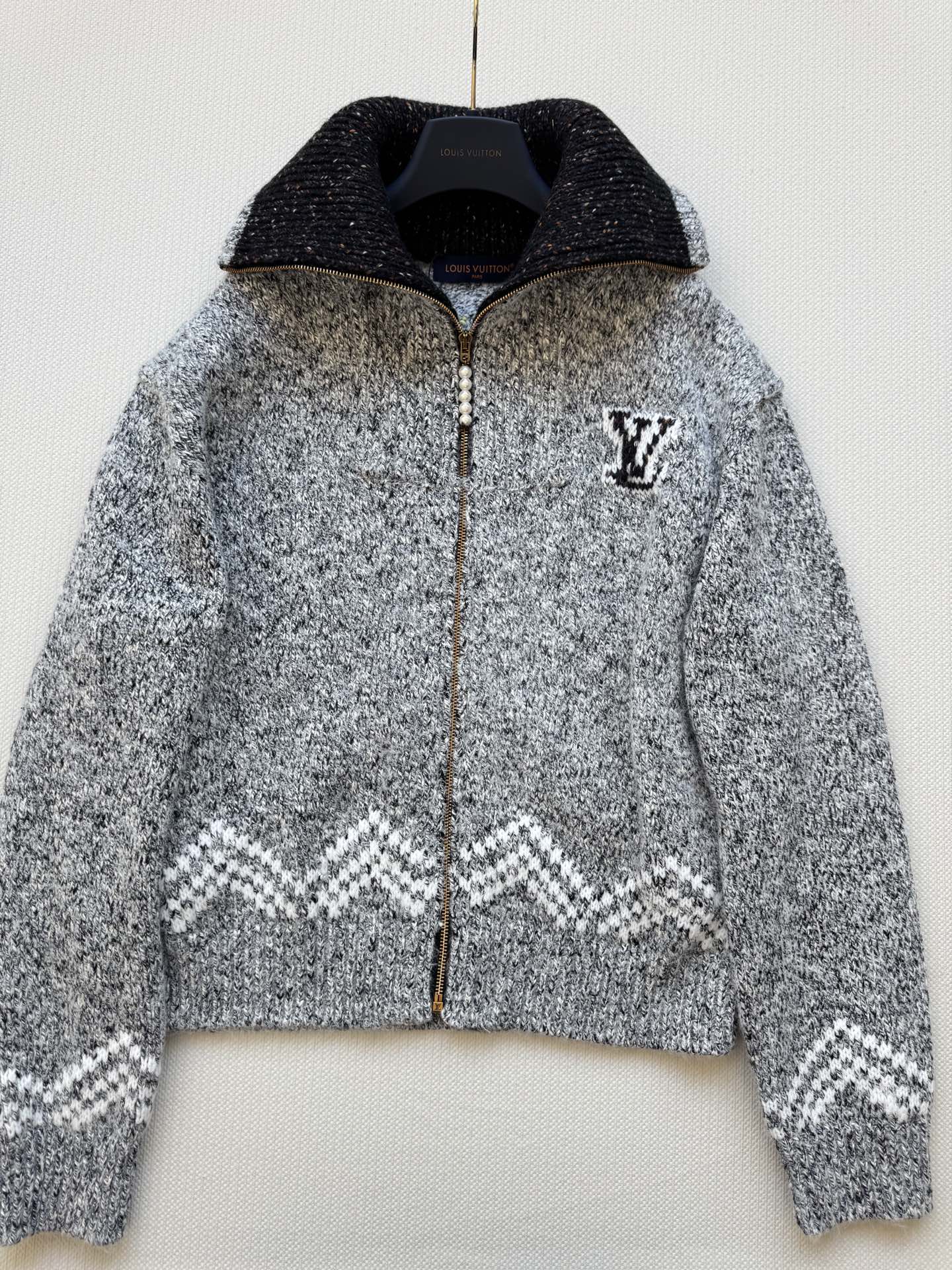 LouisVuitto*🆕联名Nigo系列Monogram花㚏提花重工拉链外套！重工定位立体撞色嵌花工艺