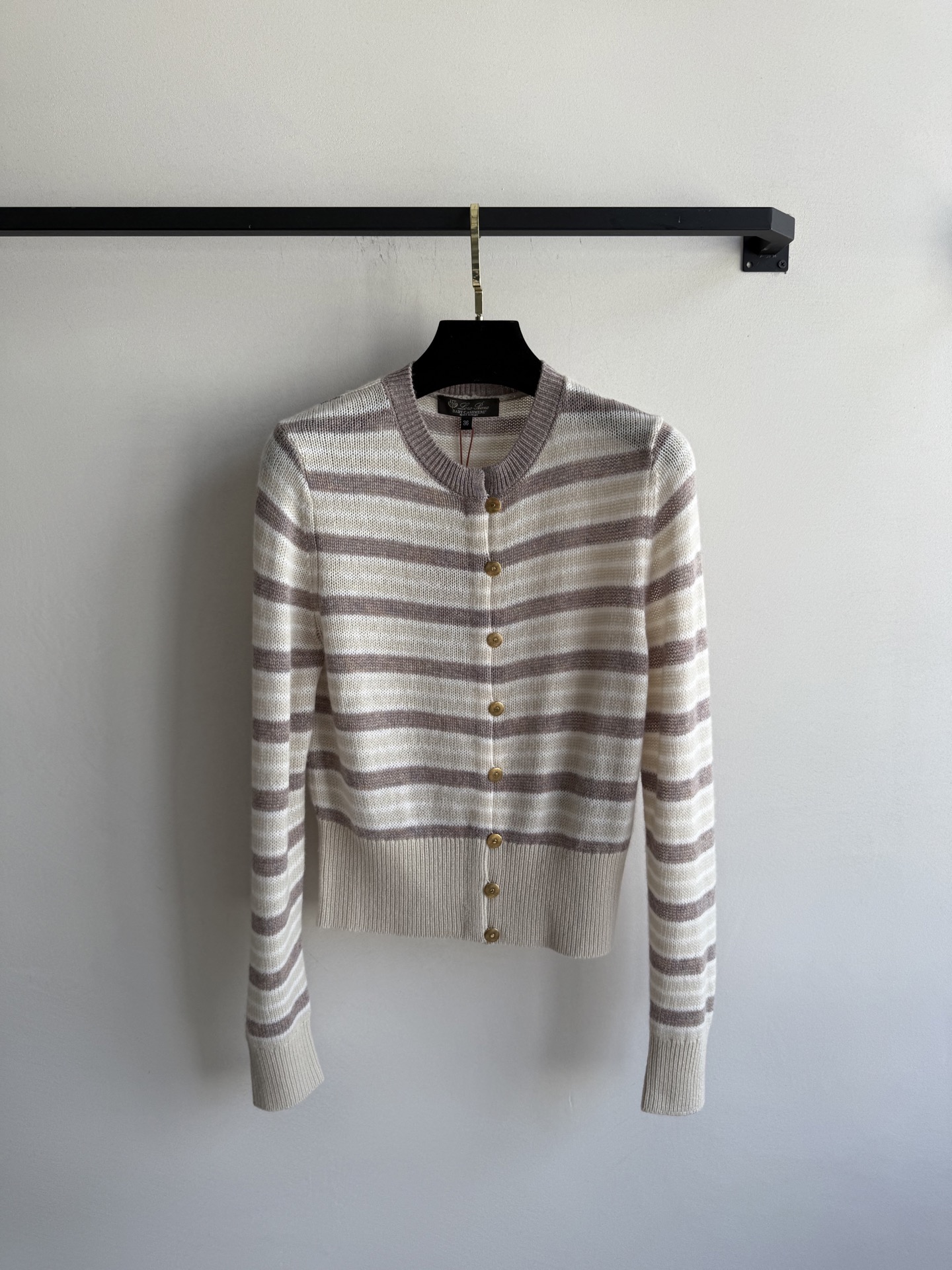 LoroPian*🆕25早秋新款高级配色条纹针织套头衫 温柔极致优雅的调调，简约风气质迷人。定制羊毛羊绒