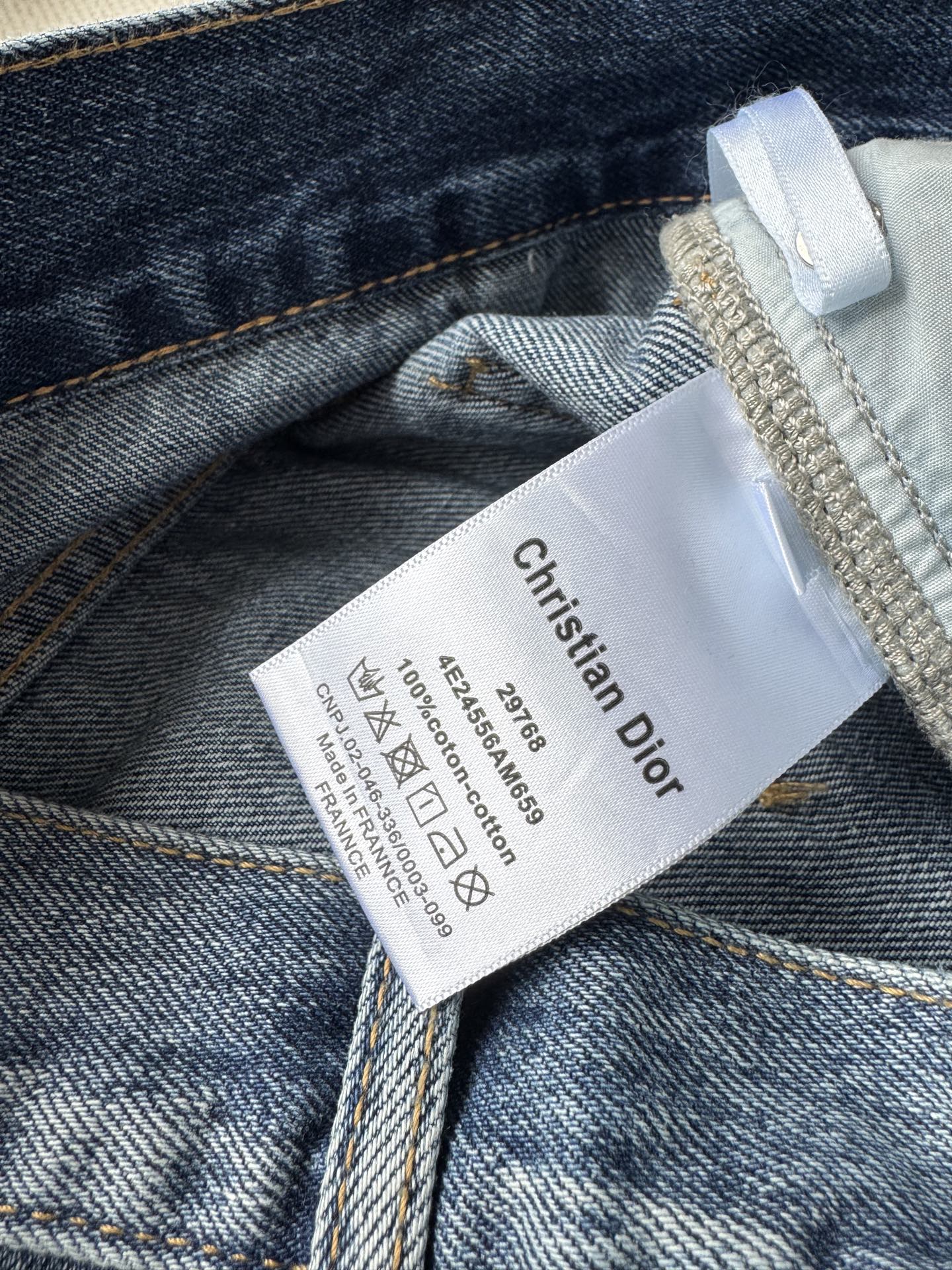 Dio*🆕25FW新款牛仔喇叭裤👖进口洗水面料 立体有型 版型好穿好搭显瘦 简约时尚不挑人 上身修饰腿型