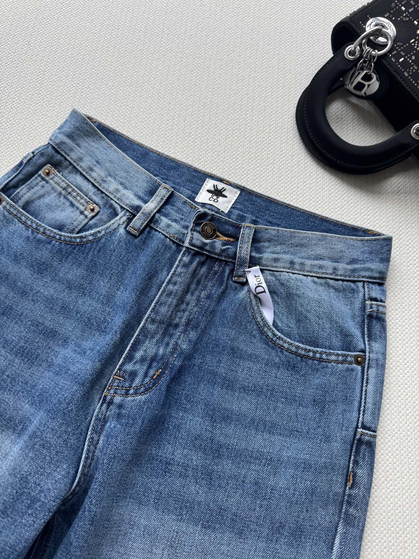 Dio*🆕25FW新款牛仔喇叭裤👖进口洗水面料 立体有型 版型好穿好搭显瘦 简约时尚不挑人 上身修饰腿型