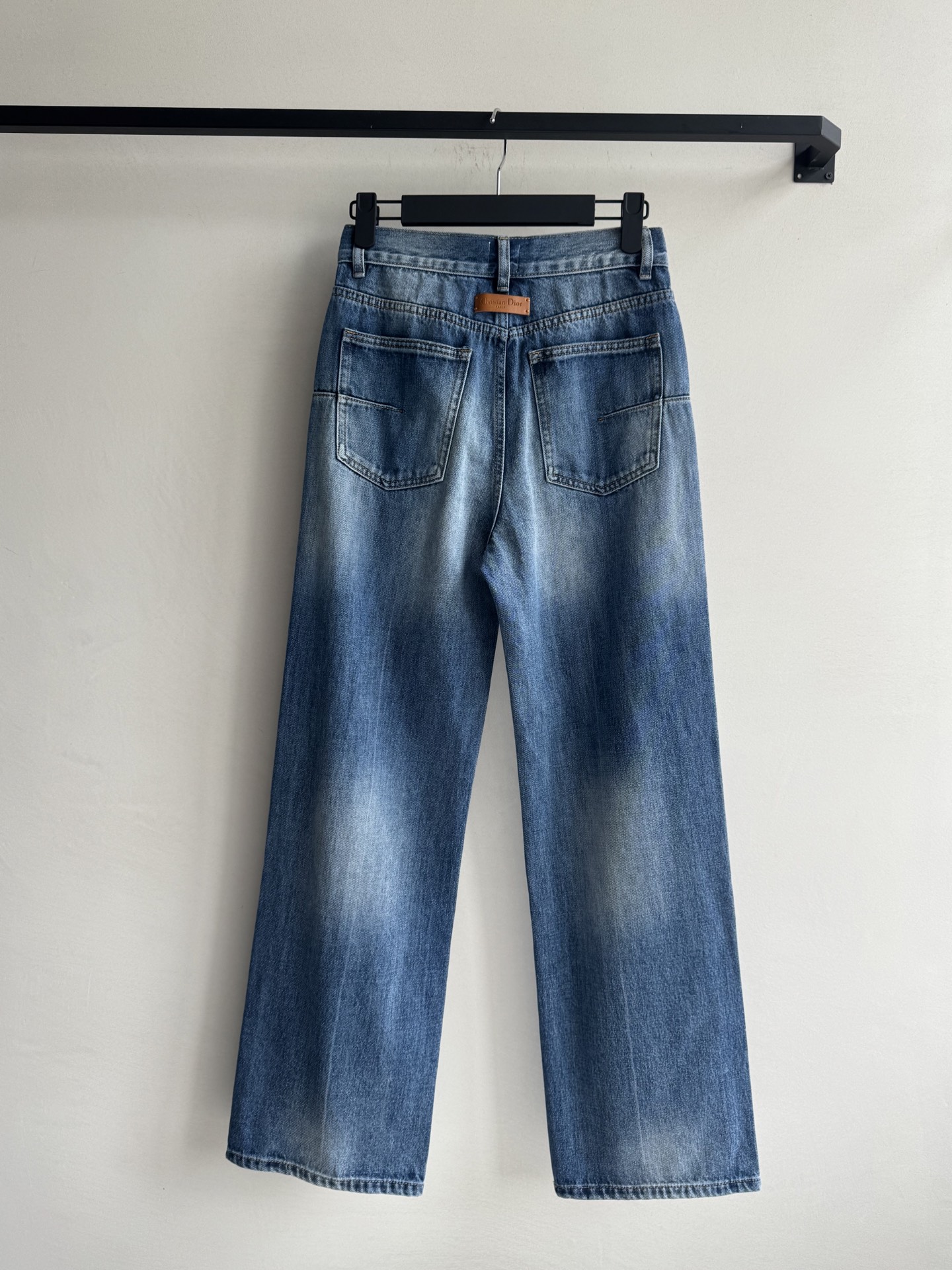 Dio*🆕25FW新款牛仔直筒裤👖进口洗水面料 立体有型 版型好穿好搭显瘦 简约时尚不挑人 上身修饰腿型