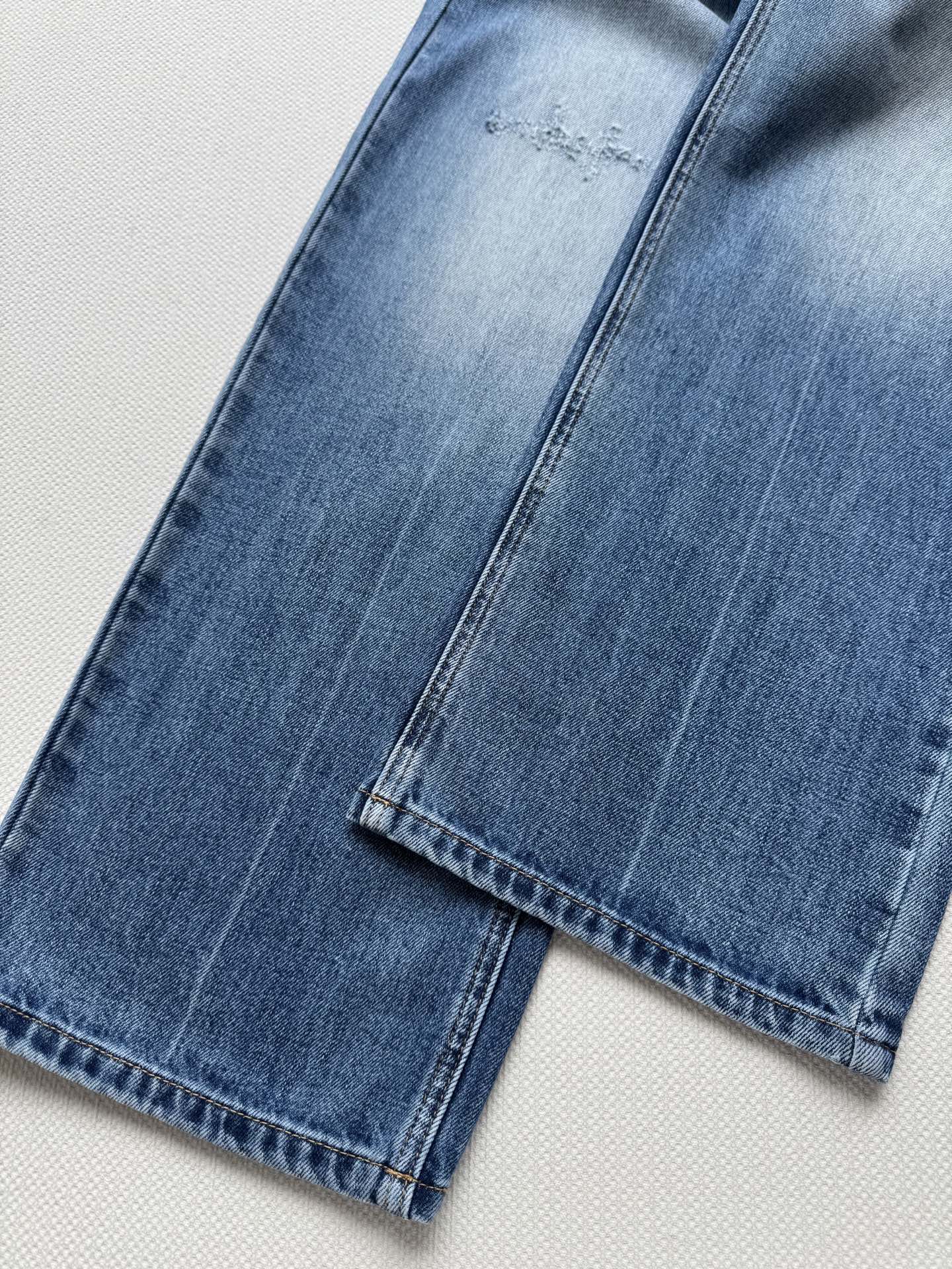 Dio*🆕25FW新款牛仔直筒裤👖进口洗水面料 立体有型 版型好穿好搭显瘦 简约时尚不挑人 上身修饰腿型