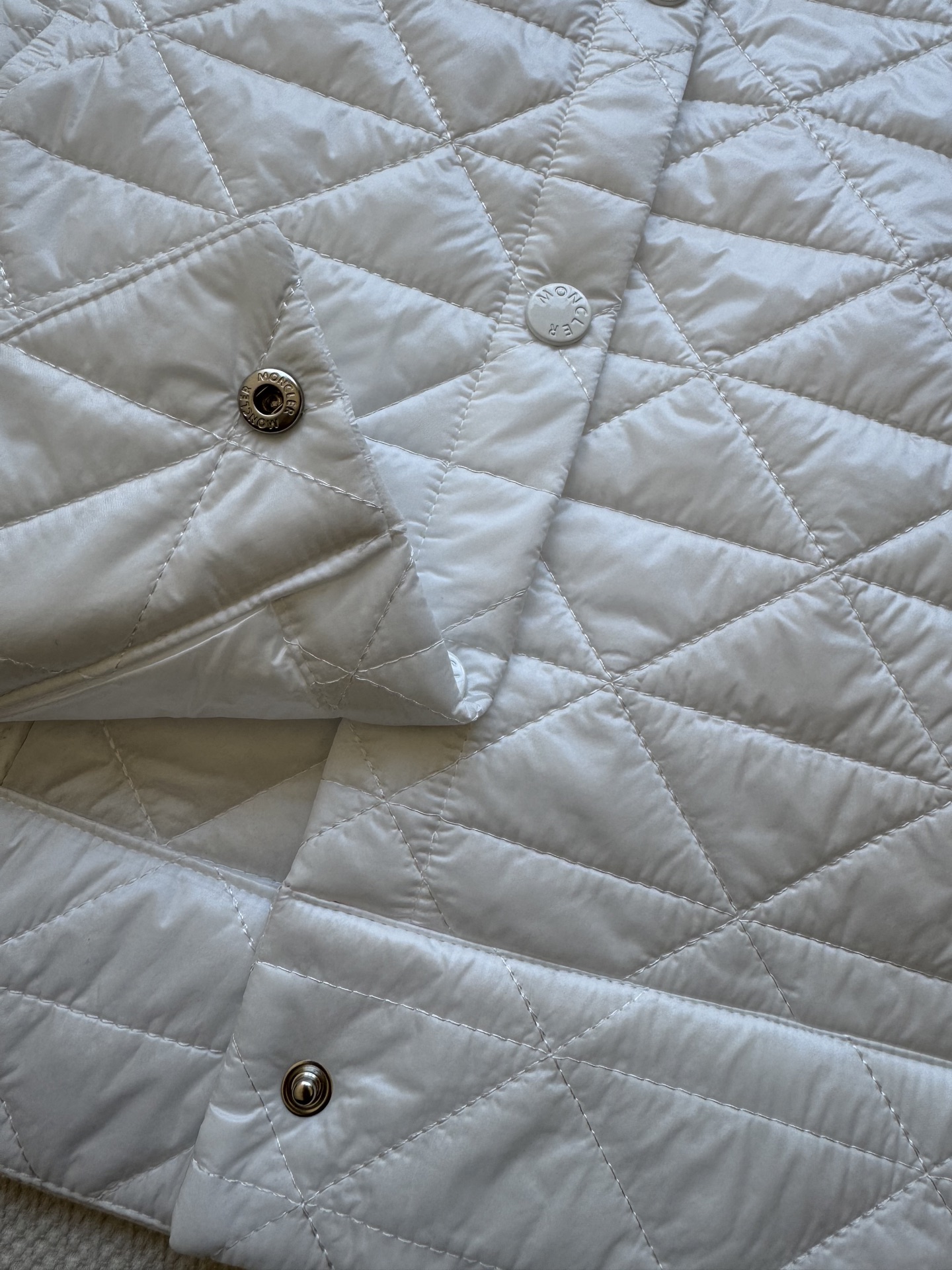 Moncle*🆕2025新品A摆藤格纹棉服马甲 定制YB防风防水尼龙材质 羽绒棉填充内里 整件轻型保暖 