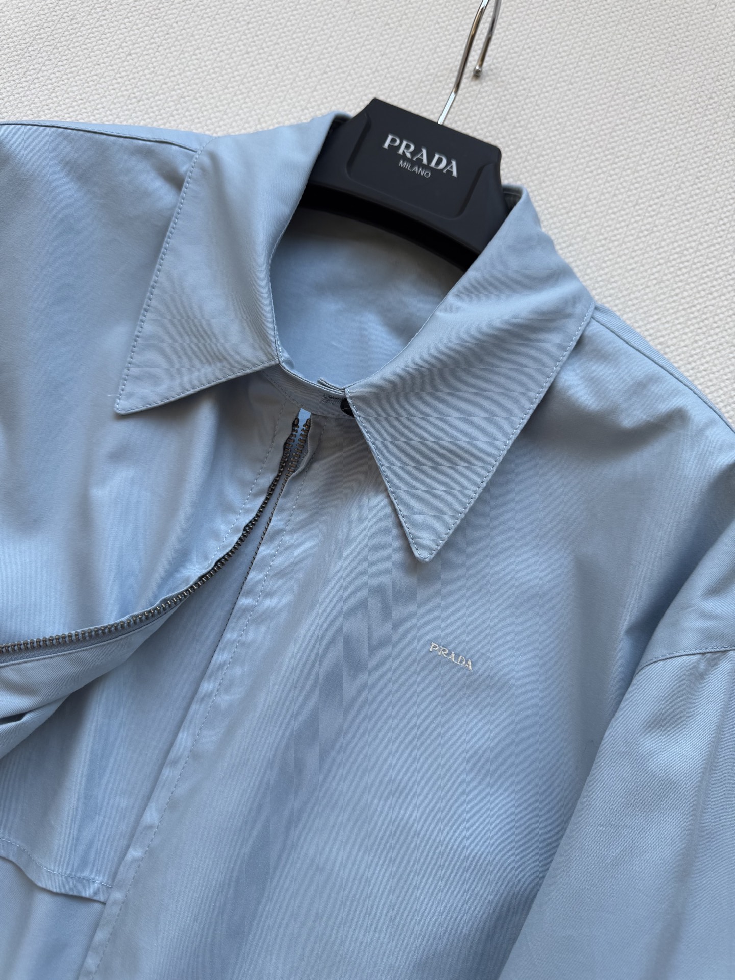 Ptad*🆕25SS早秋新款 老干部夹克棉外套✨经典翻领造型长袖休闲夹克，整体简洁更能突出定染颜色亮眼，