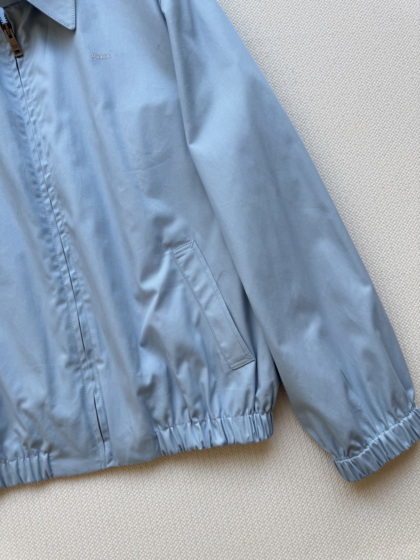 Ptad*🆕25SS早秋新款 老干部夹克棉外套✨经典翻领造型长袖休闲夹克，整体简洁更能突出定染颜色亮眼，