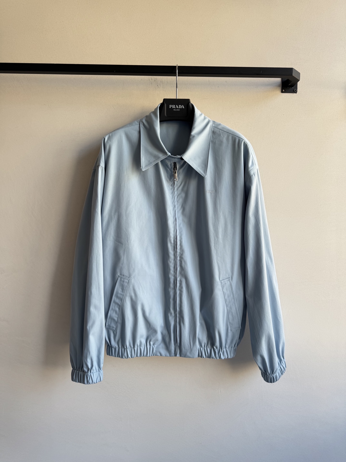 Ptad*🆕25SS早秋新款 老干部夹克棉外套✨经典翻领造型长袖休闲夹克，整体简洁更能突出定染颜色亮眼，