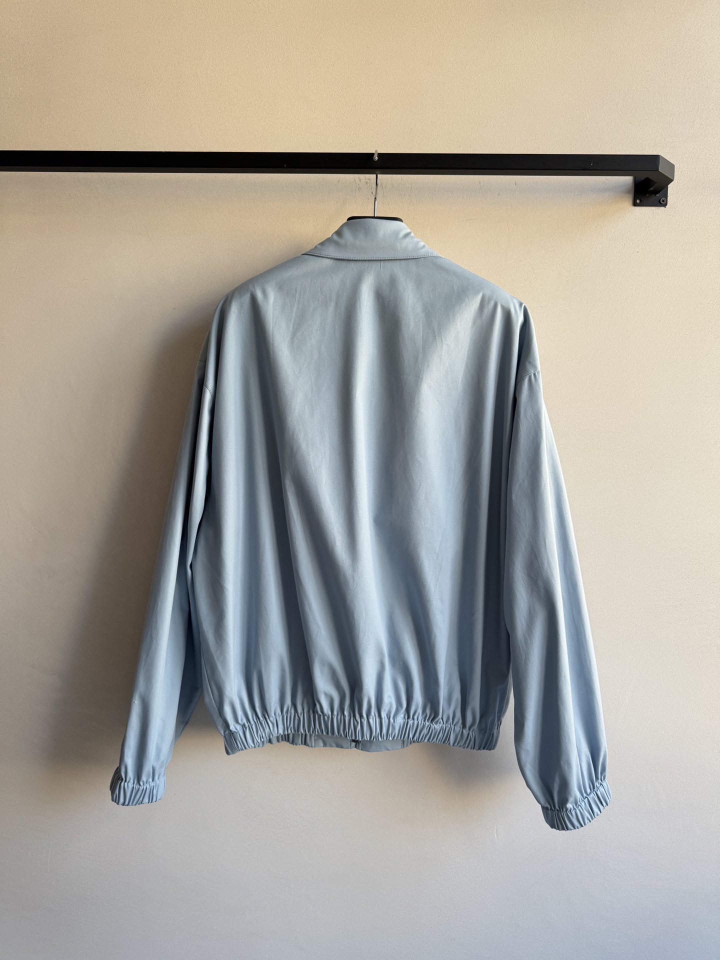 Ptad*🆕25SS早秋新款 老干部夹克棉外套✨经典翻领造型长袖休闲夹克，整体简洁更能突出定染颜色亮眼，