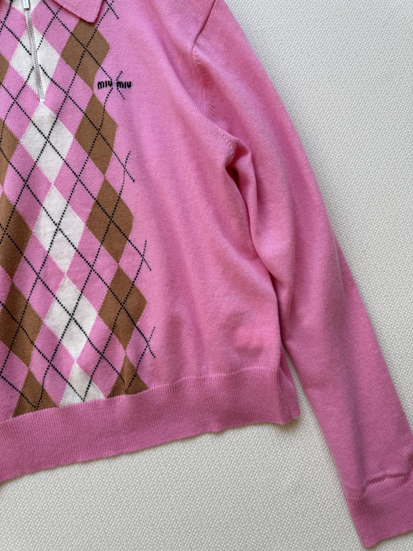 miumi*🆕新款，减龄学院风格羊绒毛衣，粉色超显嫩的😘ＳＭＬ.