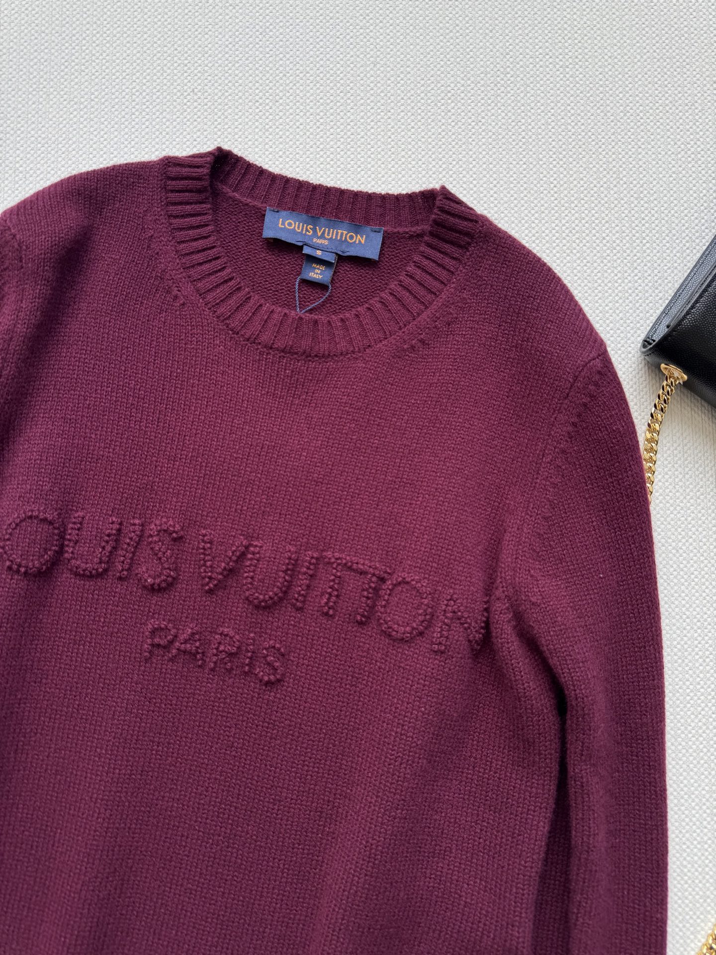 LouisVuitto*🆕新款，毛衣2⃣️色ＳＭＬ.