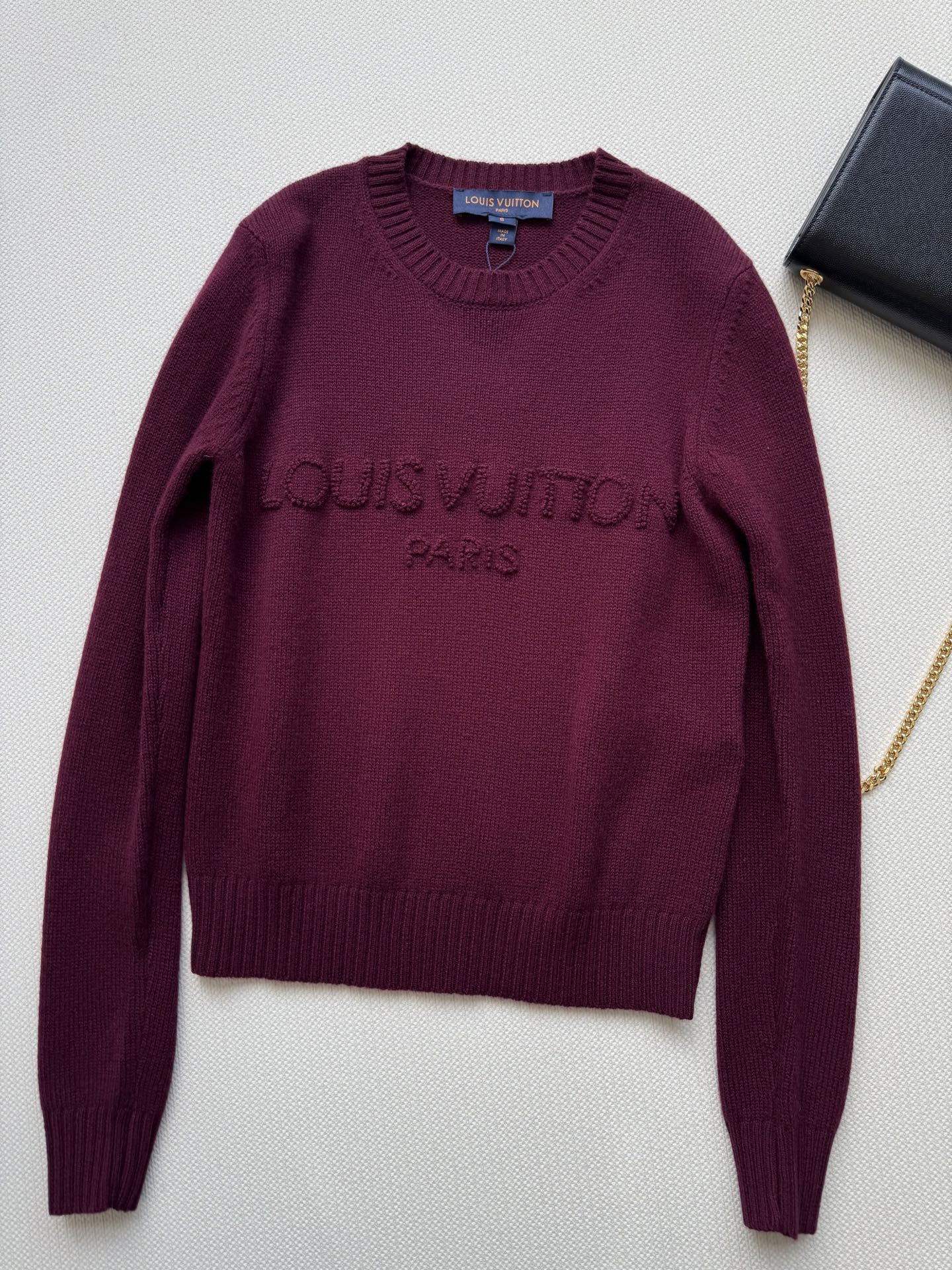 LouisVuitto*🆕新款，毛衣2⃣️色ＳＭＬ.