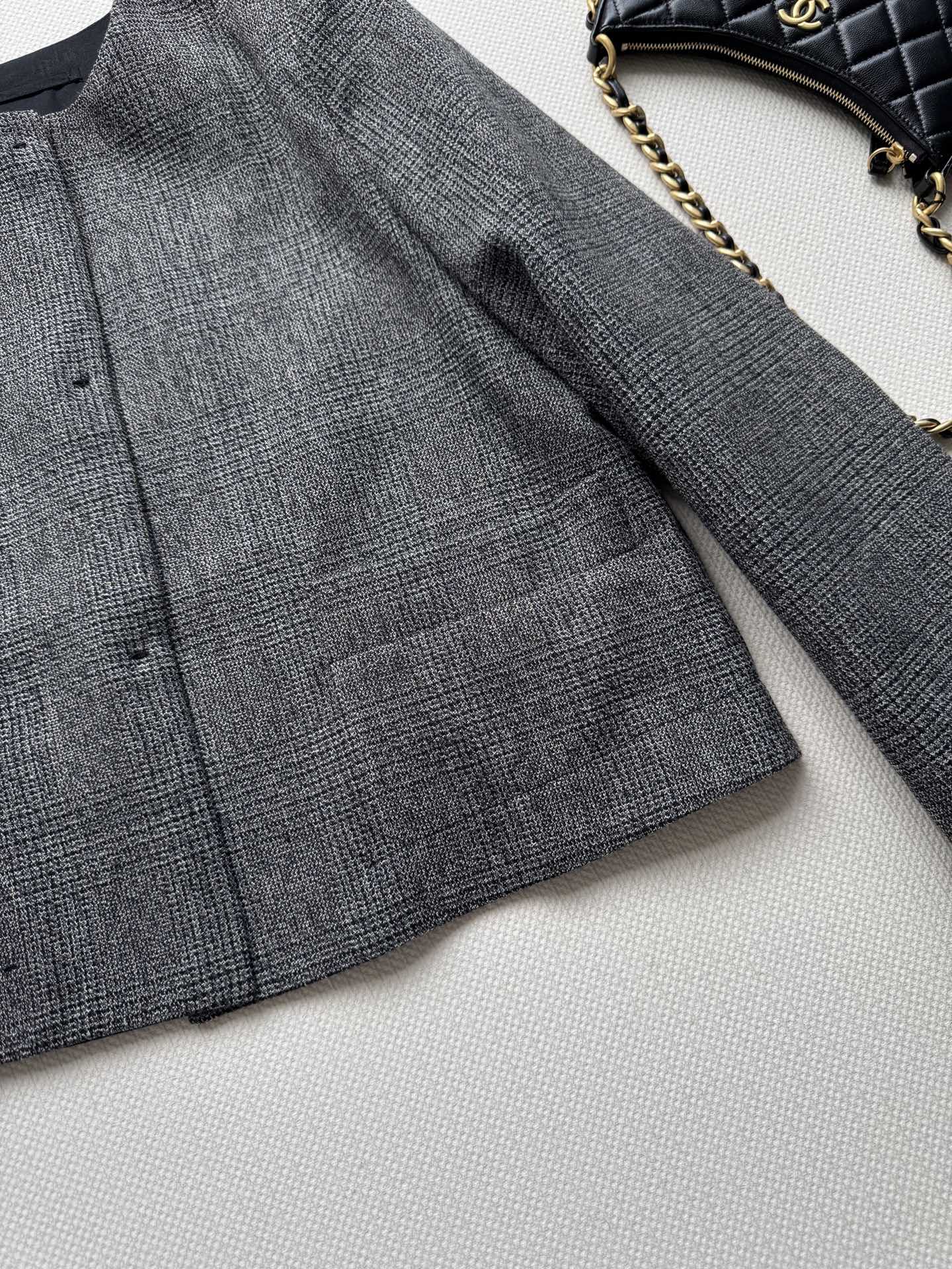 Prad*🆕新款，老钱风西装外套～低调不失个性，羊毛呢细条纹，版型板正显瘦ＳＭＬ.