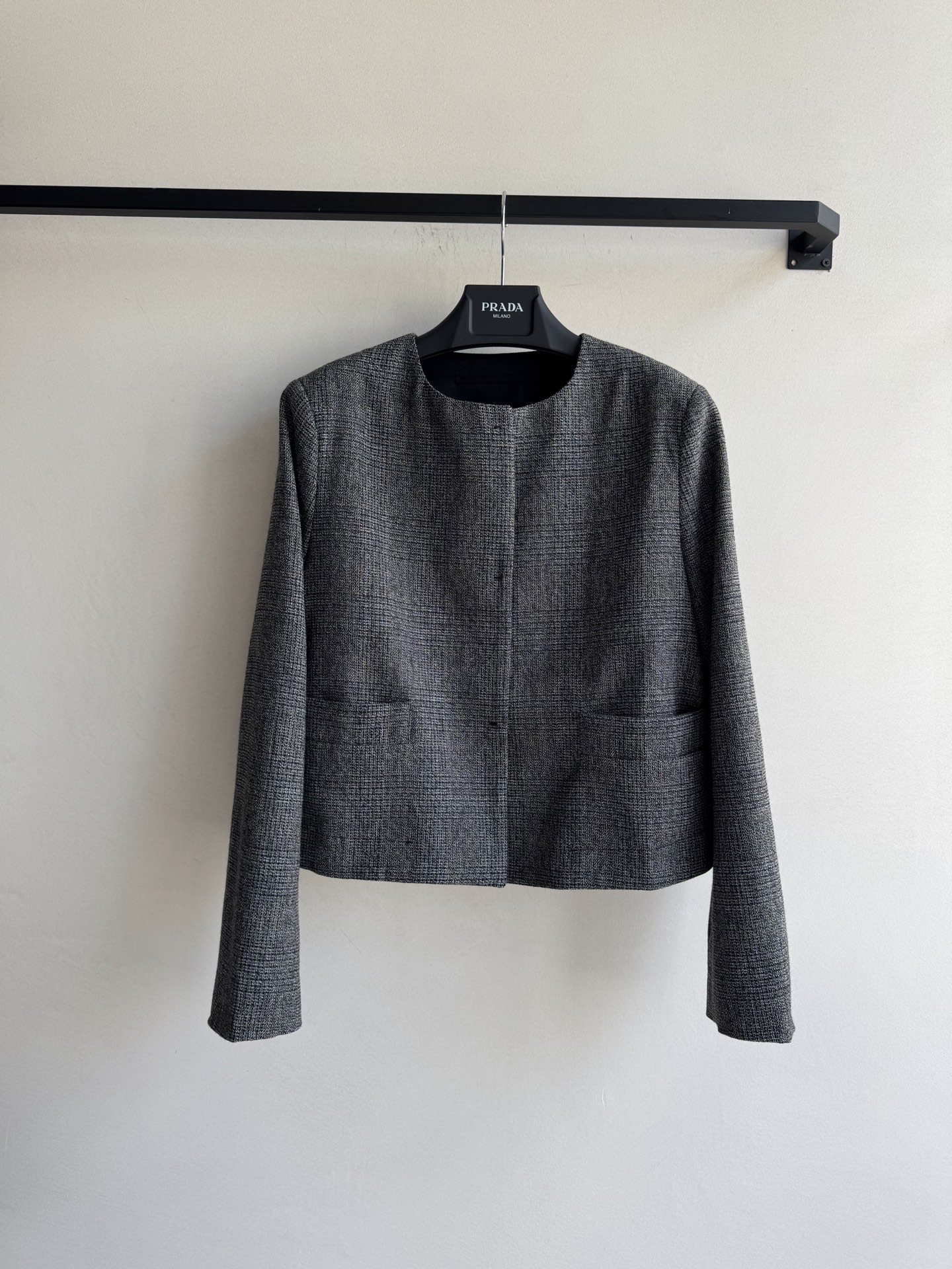 Prad*🆕新款，老钱风西装外套～低调不失个性，羊毛呢细条纹，版型板正显瘦ＳＭＬ.