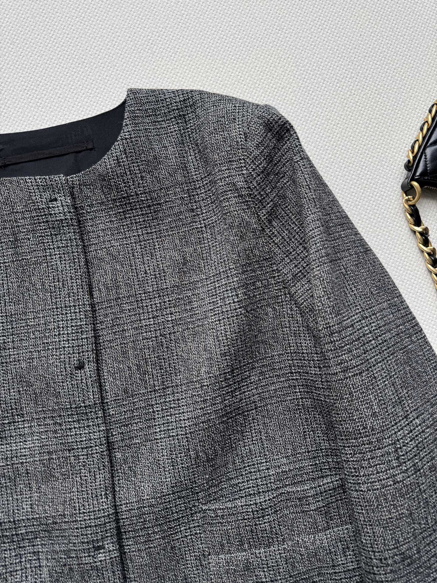 Prad*🆕新款，老钱风西装外套～低调不失个性，羊毛呢细条纹，版型板正显瘦ＳＭＬ.