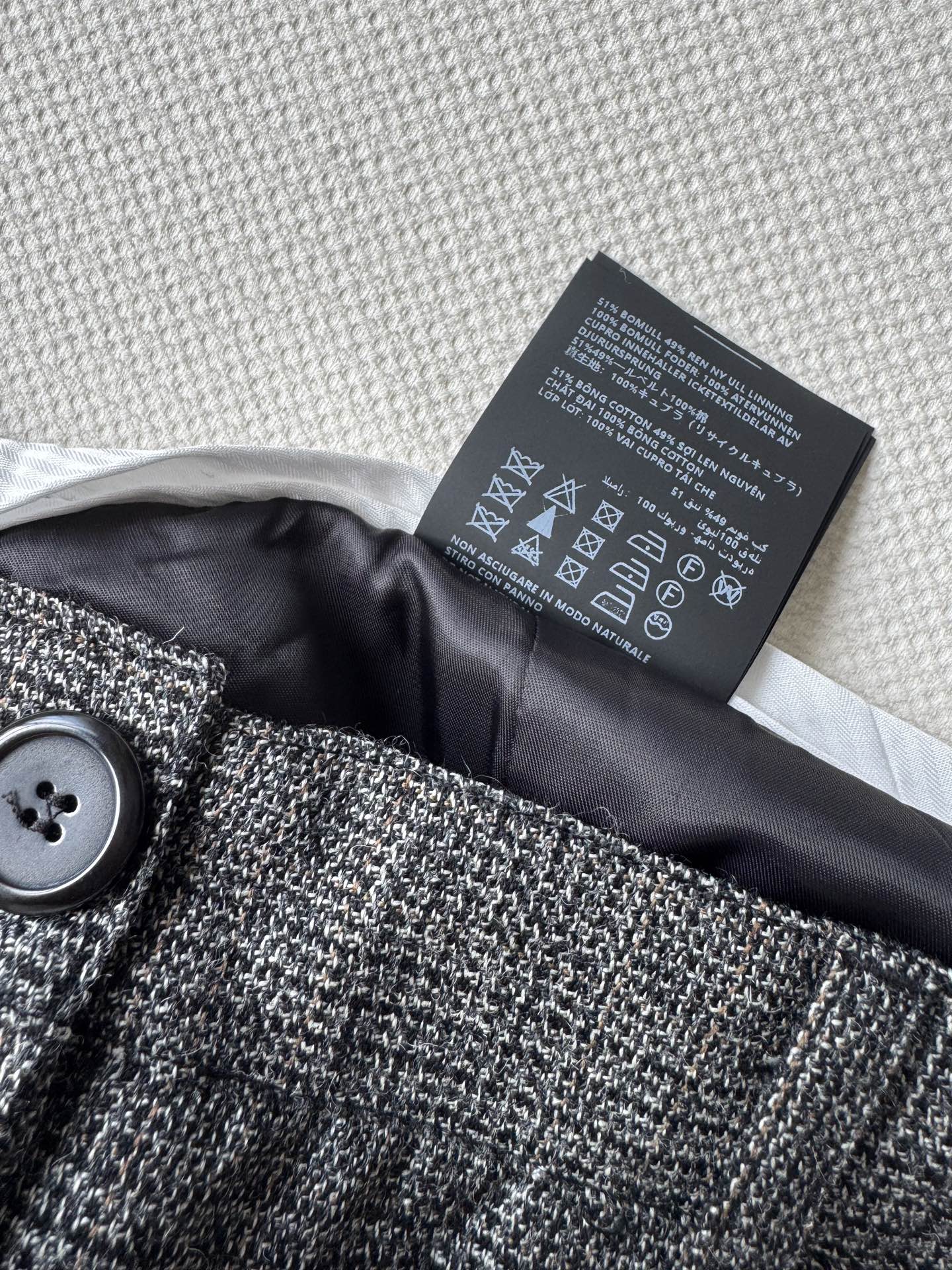 Prad*🆕新款，老钱风西装裤～低调不失个性，羊毛呢细条纹，版型板正显瘦ＳＭＬ.