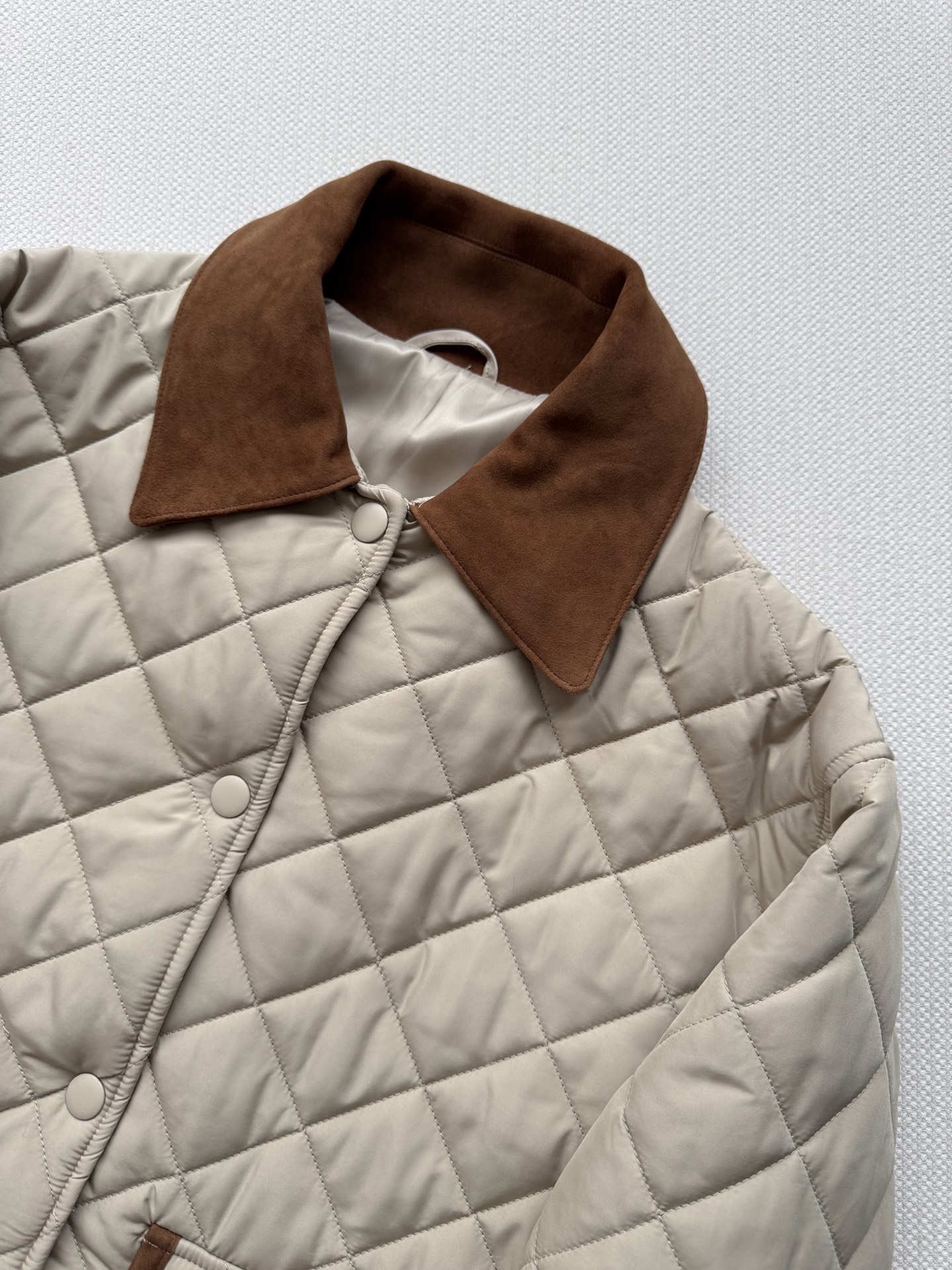 Miumi*🆕25Fw早秋新款 温暖少女感减龄奶油杏间棉菱格棉服外套丨原版开发！高版出品！原版定制面料！