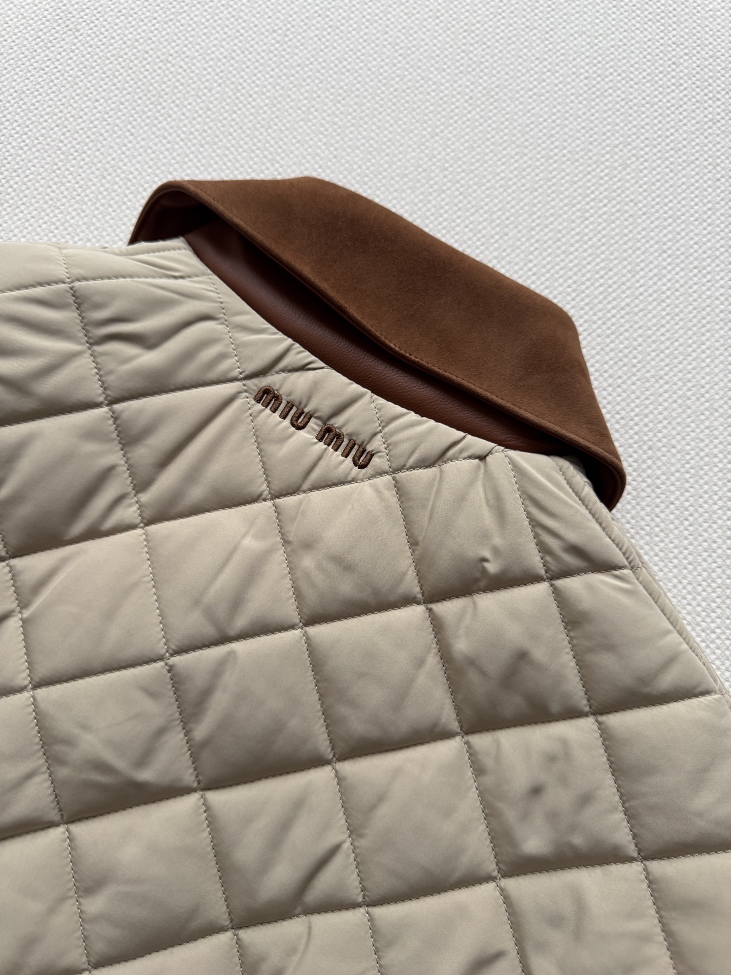 Miumi*🆕25Fw早秋新款 温暖少女感减龄奶油杏间棉菱格棉服外套丨原版开发！高版出品！原版定制面料！