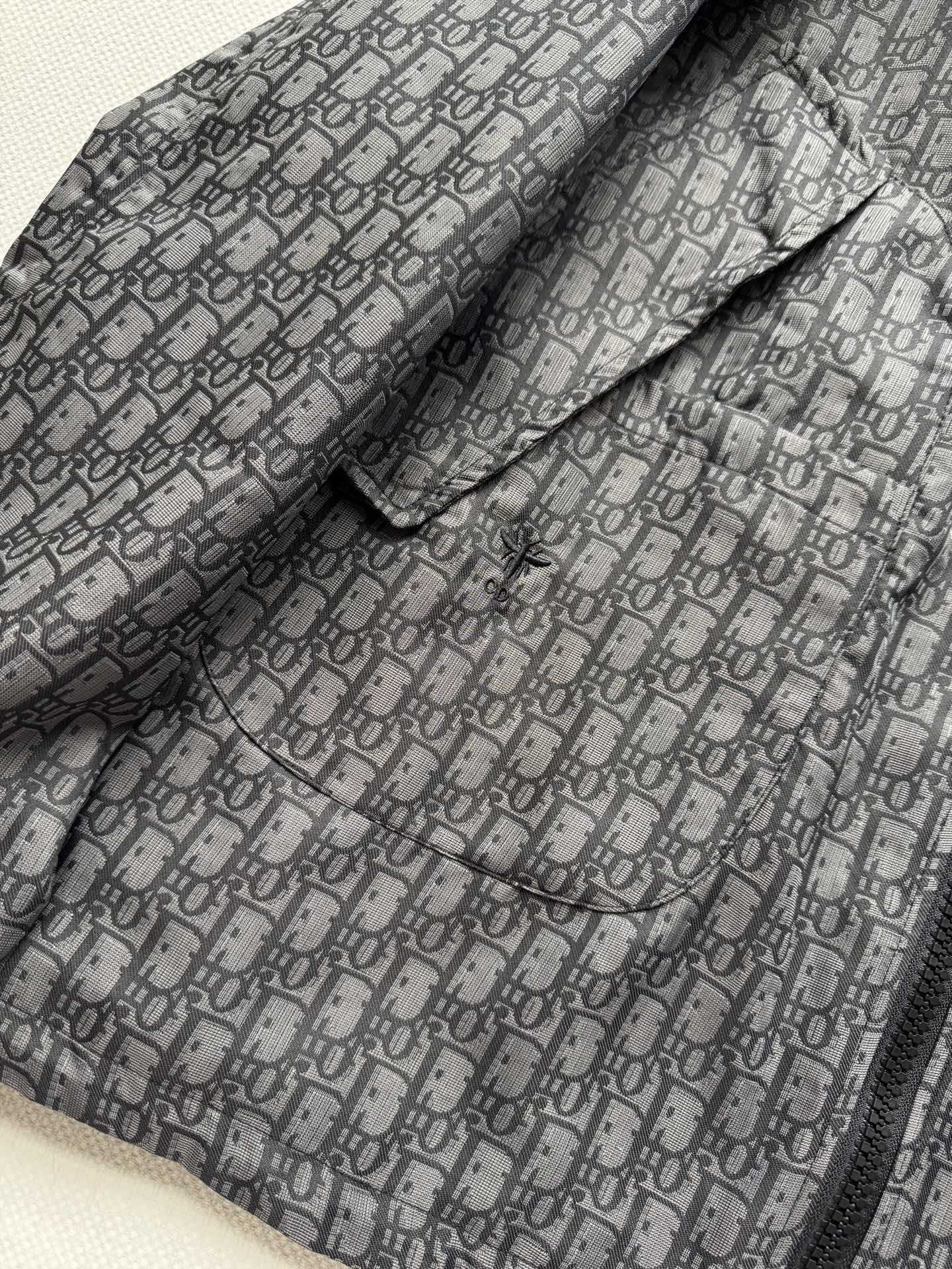 Dio*🆕2025新品连帽提花外套定制YB进口提花冲锋材质 质感光泽 挺括有型 连帽抽绳外套 裙裤套装 