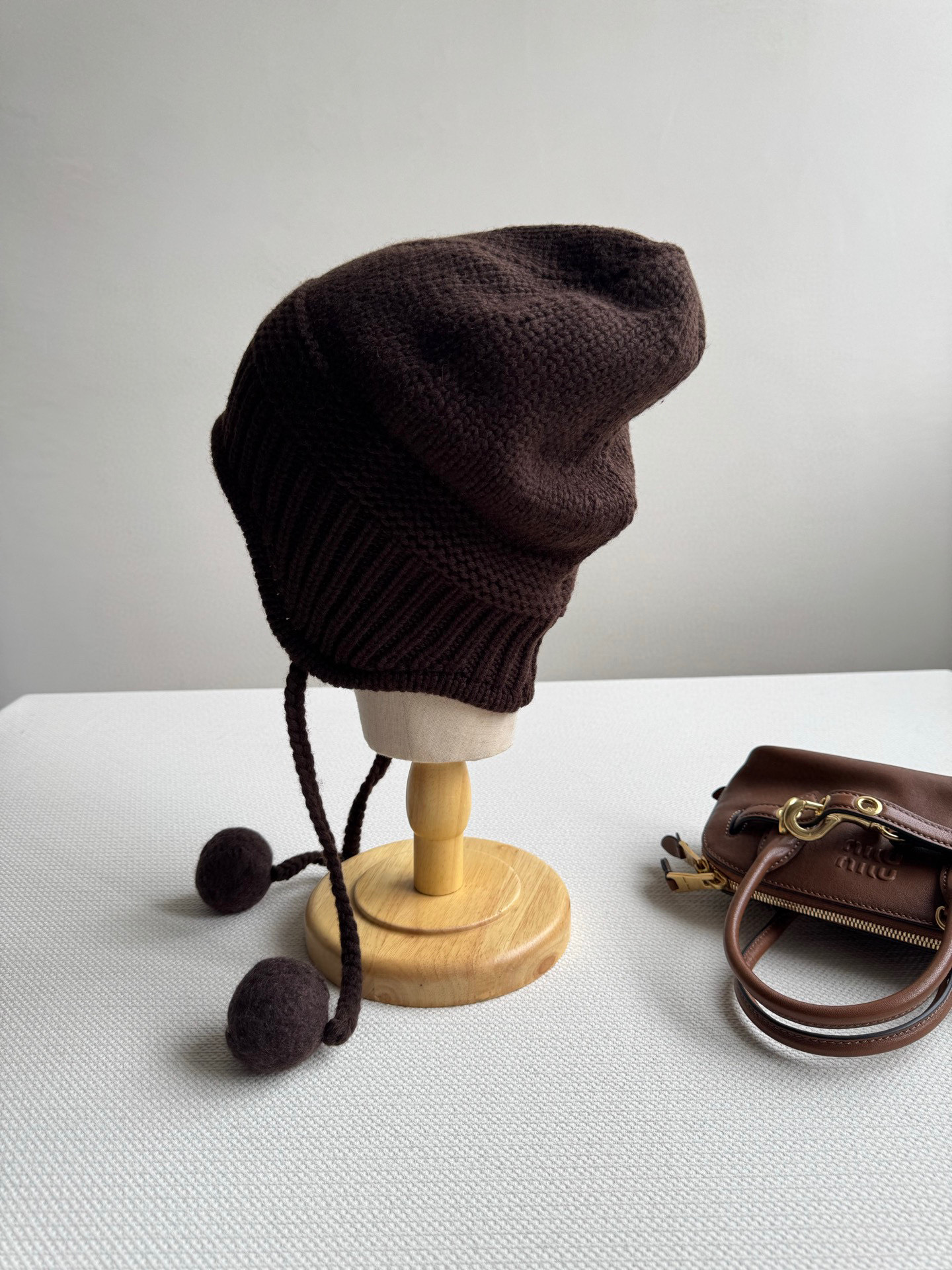 miumi*🆕新款，毛球帽，保暖又好看😍