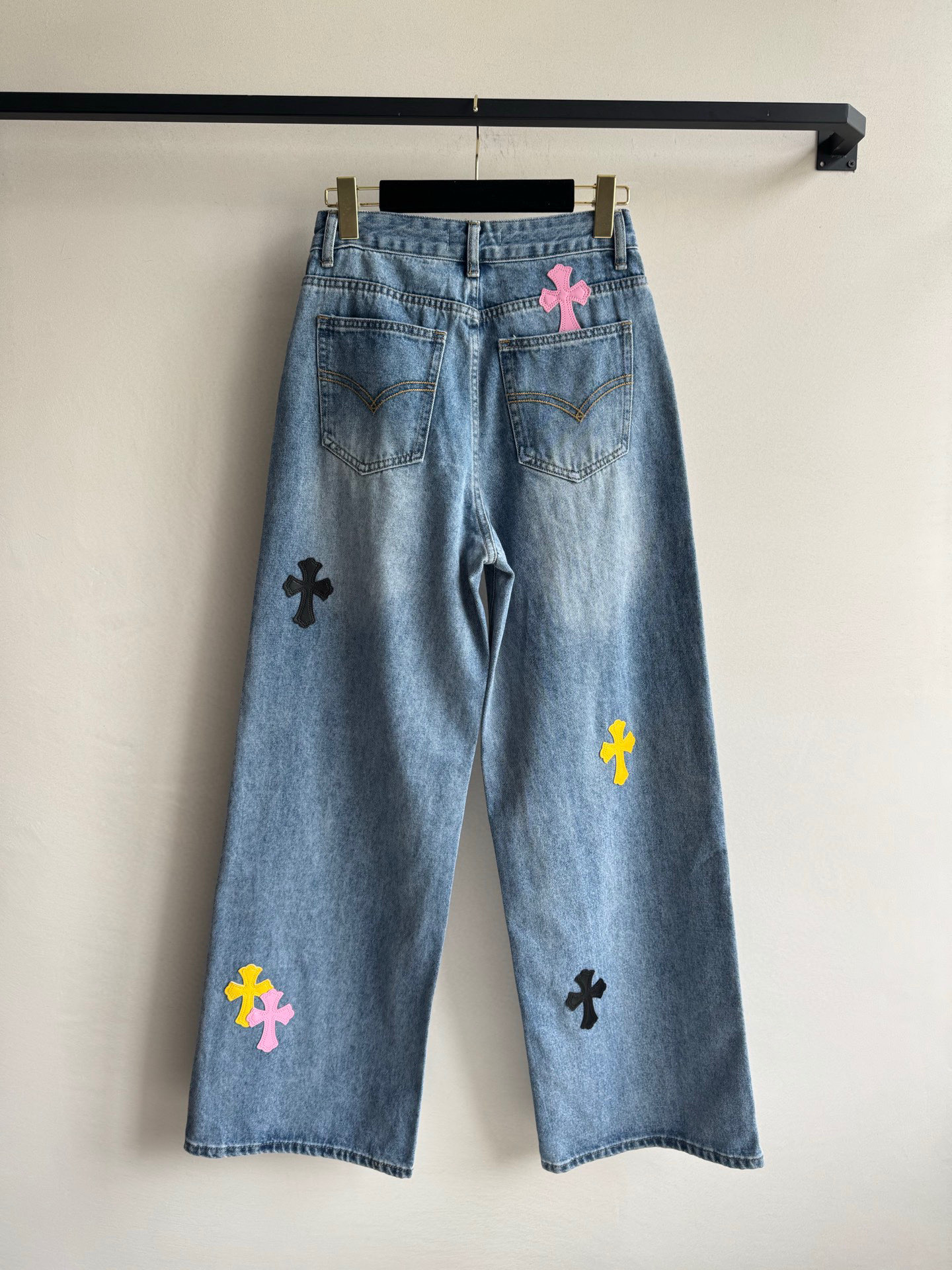 克罗心🆕新款，直筒牛仔裤👖ＳＭＬ.