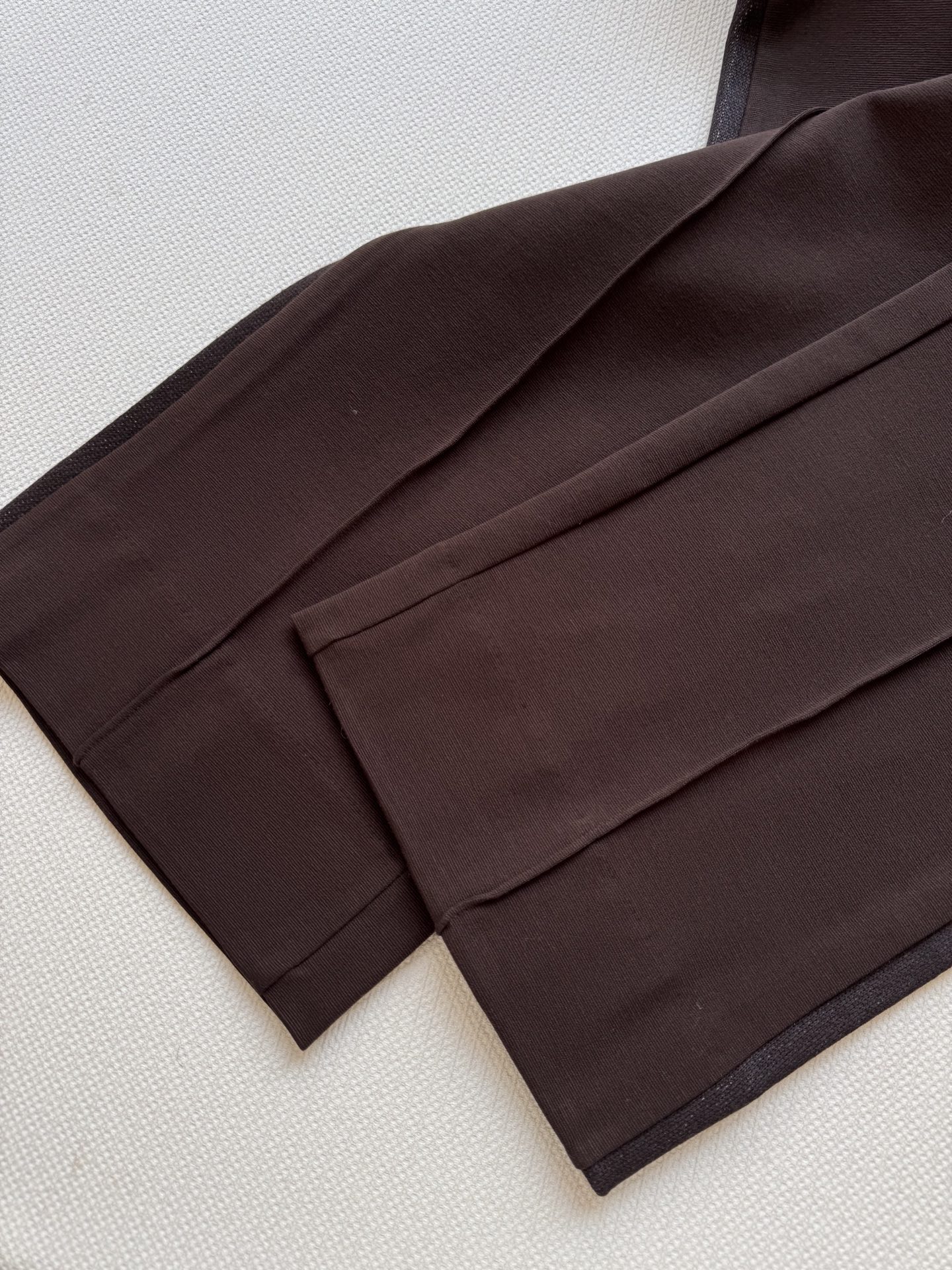 Miumi* 25Fw早秋新款休闲西裤丨原版开发！高版出品！美拉德色系设计上身特别好看 解锁不一样的穿搭