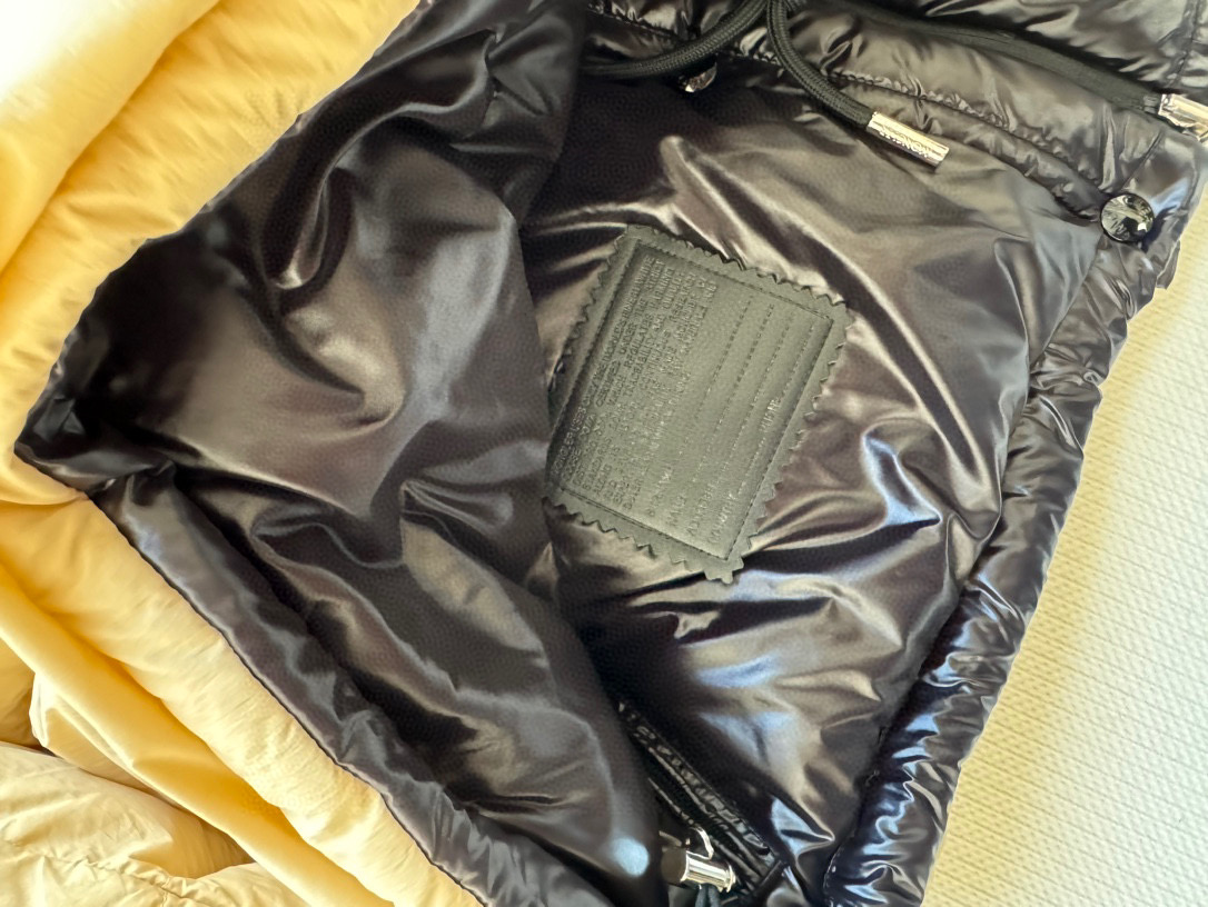 Moncle*🆕蒙口新款Verone羽绒服真是神中神!打造出了四种全新穿法!双面可穿+可拆卸袖边!Buf