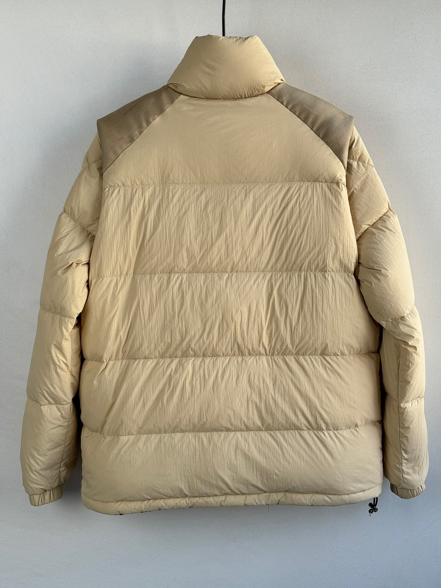 Moncle*🆕蒙口新款Verone羽绒服真是神中神!打造出了四种全新穿法!双面可穿+可拆卸袖边!Buf