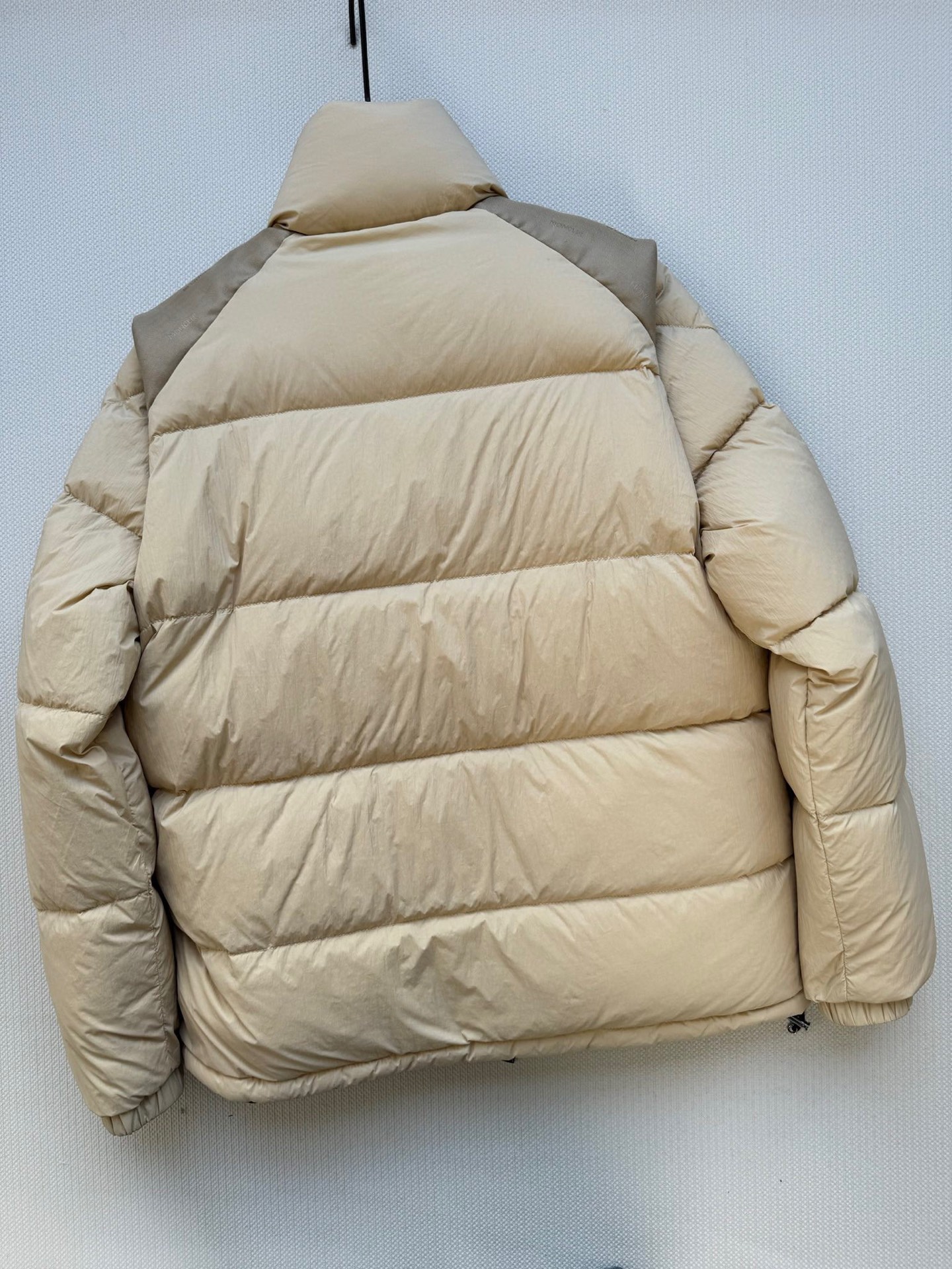 Moncle*🆕蒙口新款Verone羽绒服真是神中神!打造出了四种全新穿法!双面可穿+可拆卸袖边!Buf