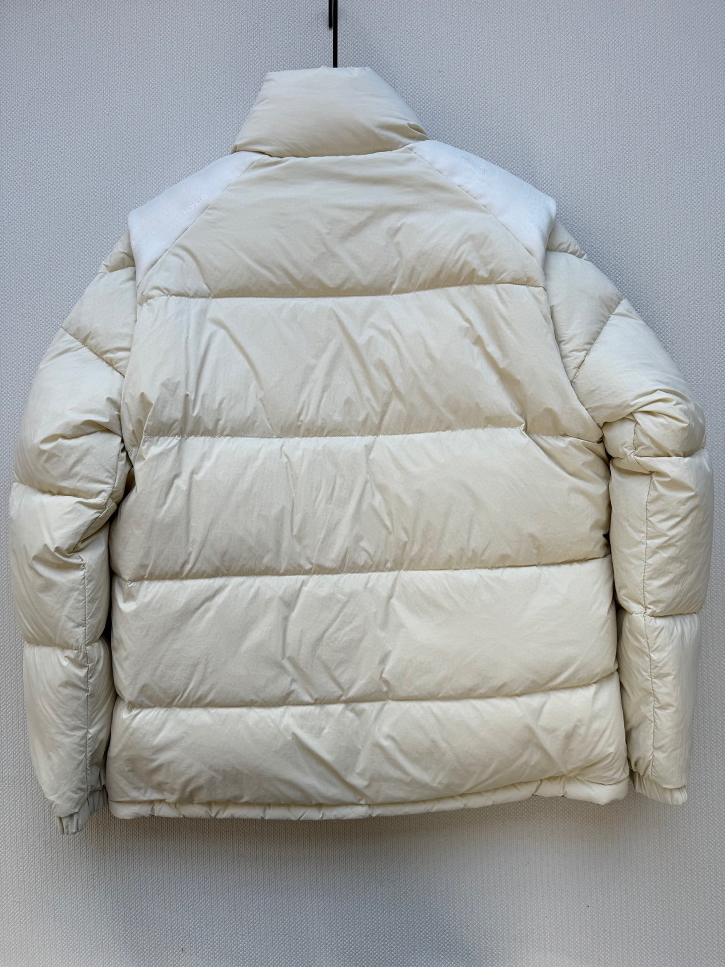 Moncle*🆕蒙口新款Verone羽绒服真是神中神!打造出了四种全新穿法!双面可穿+可拆卸袖边!Buf