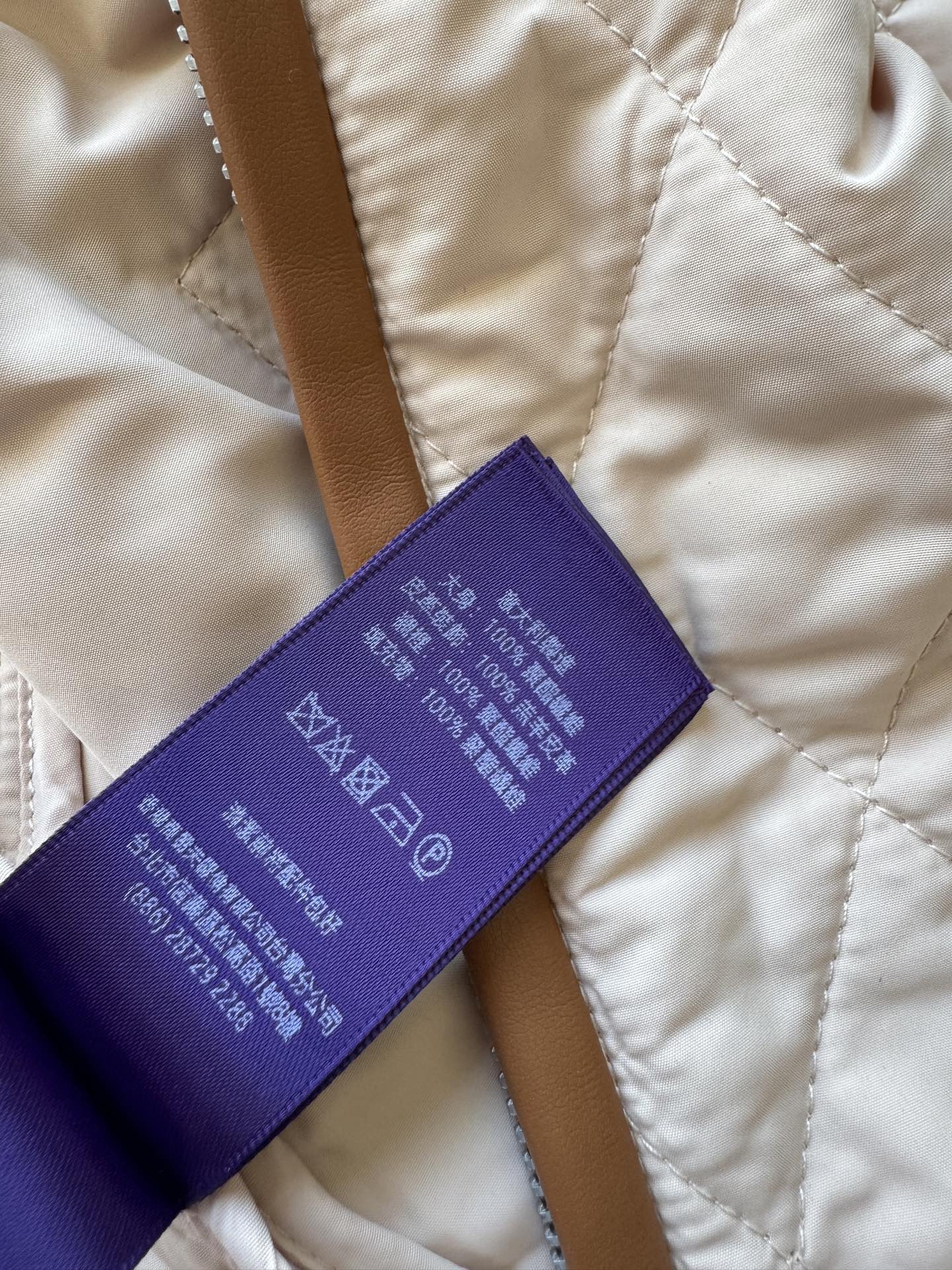 拉夫劳伦🆕新款，这款棉衣太懂秋冬了😘美拉德色系配色🤎收腰设计显瘦，不显臃肿的棉衣～ＳＭＬ.