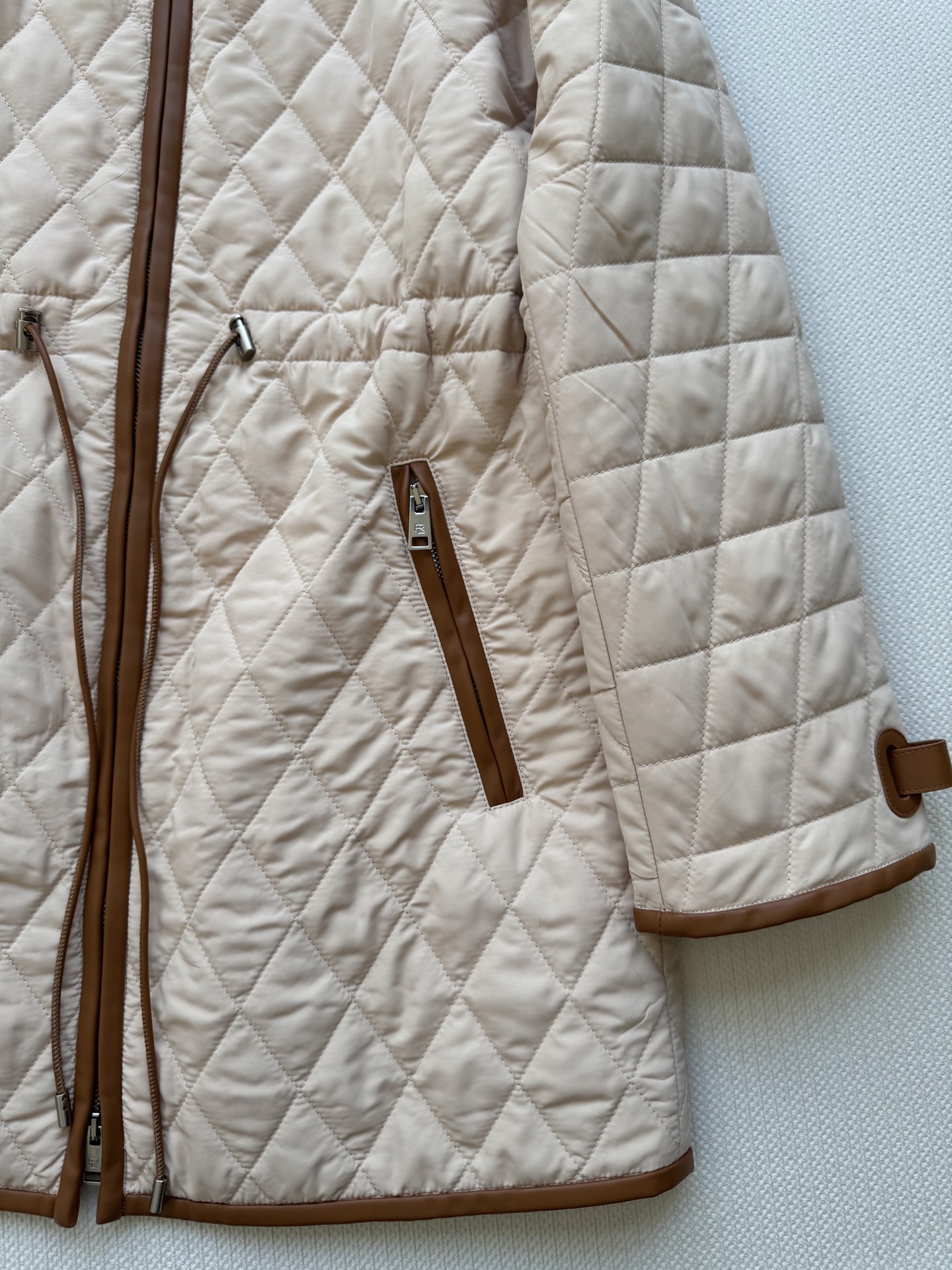 拉夫劳伦🆕新款，这款棉衣太懂秋冬了😘美拉德色系配色🤎收腰设计显瘦，不显臃肿的棉衣～ＳＭＬ.