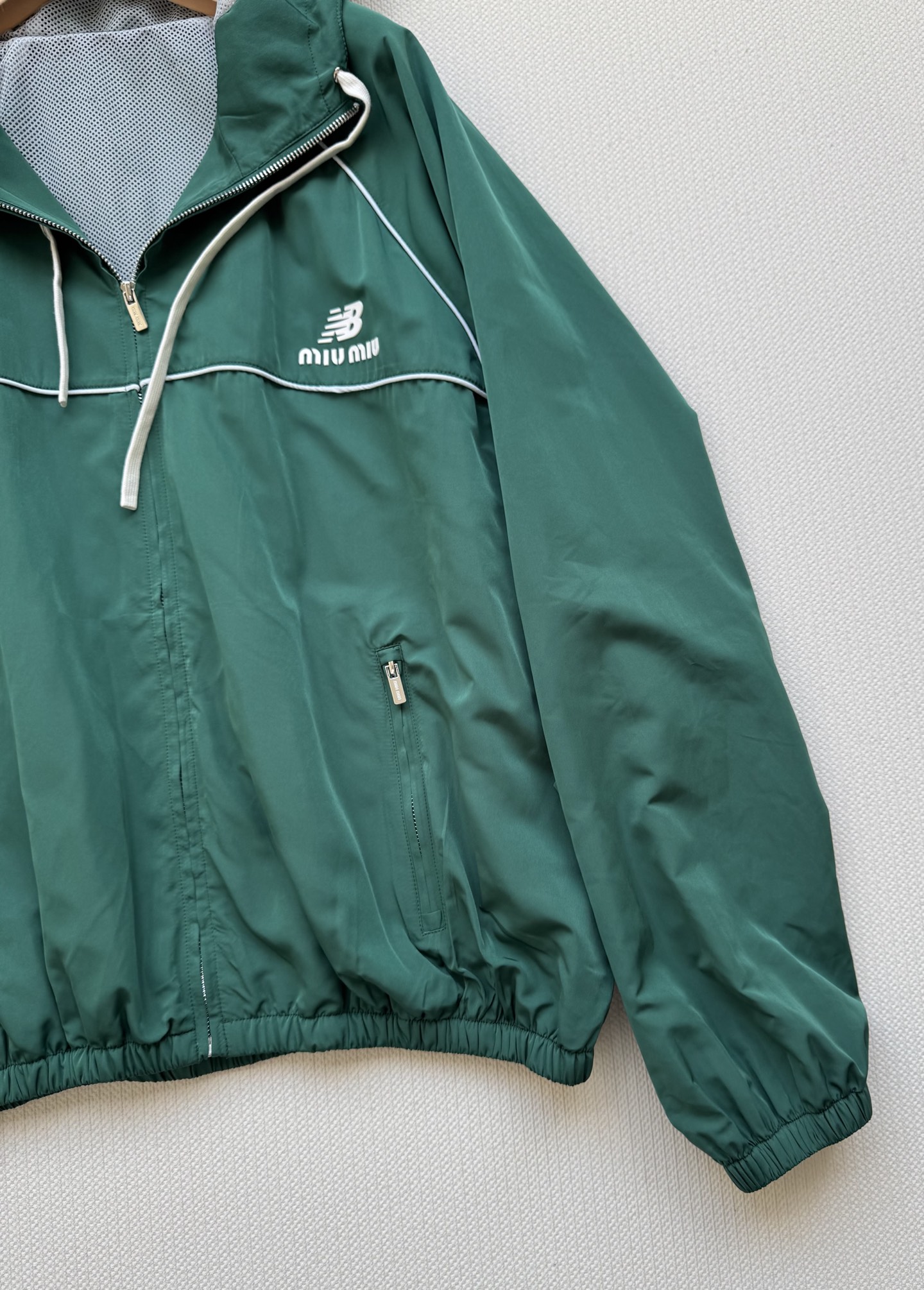 miumi*Newbalanc*🆕联名合作新款，休闲网球运动风格，融合创新技术打造，潮流搭配💚ＳＭＬ.