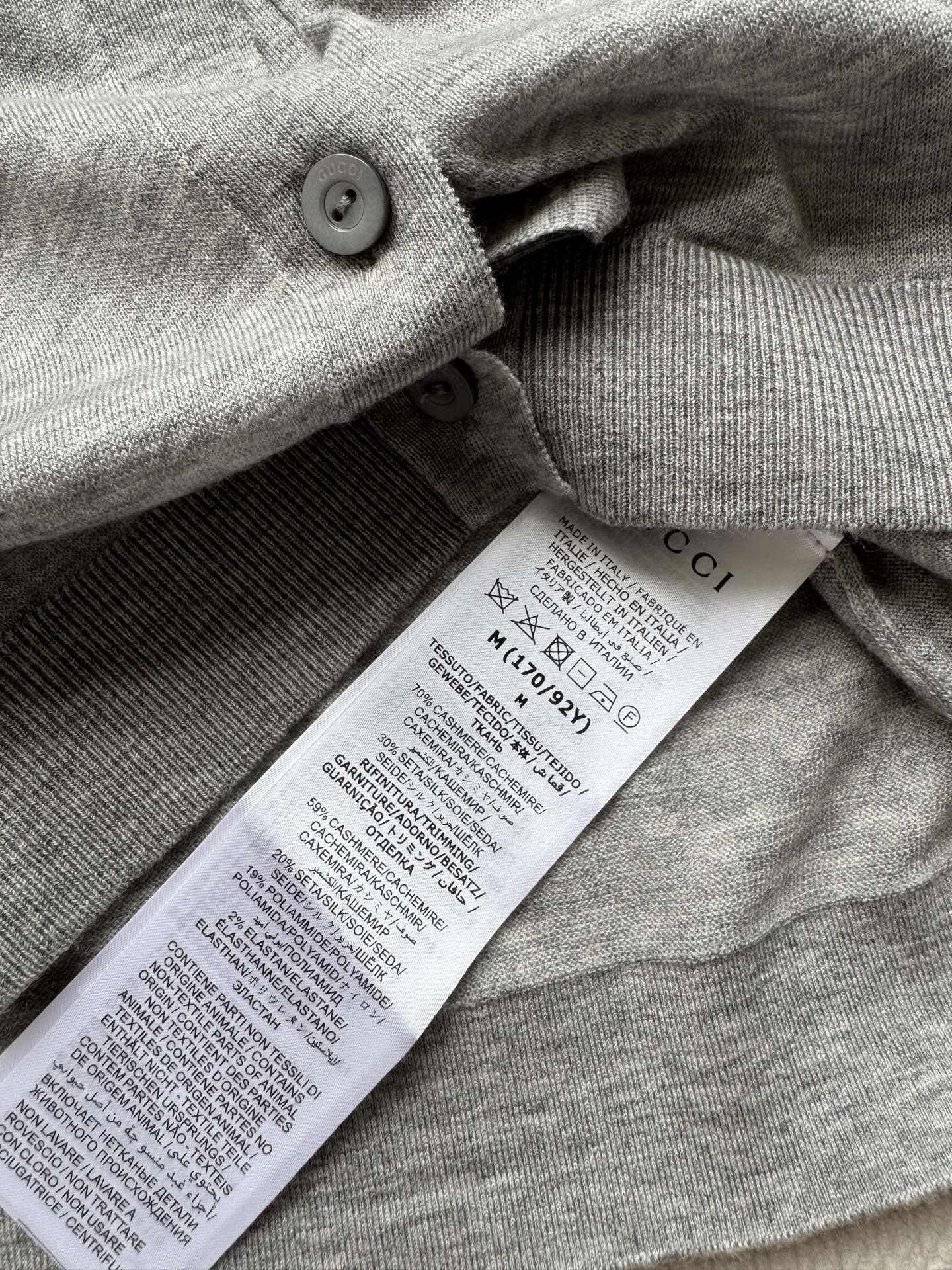 Gucc*🆕新款，灰色针织 70%山羊绒➕30%桑蚕丝，出行必备ＳＭＬ.
