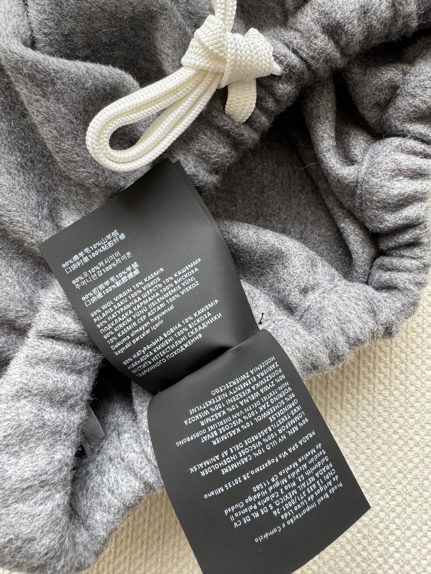 Miumi*🆕25SS秋冬新款 字母贴布绵羊毛半裙 原版开发 高版本出品 低调贵气不张扬✨百搭高级灰套装