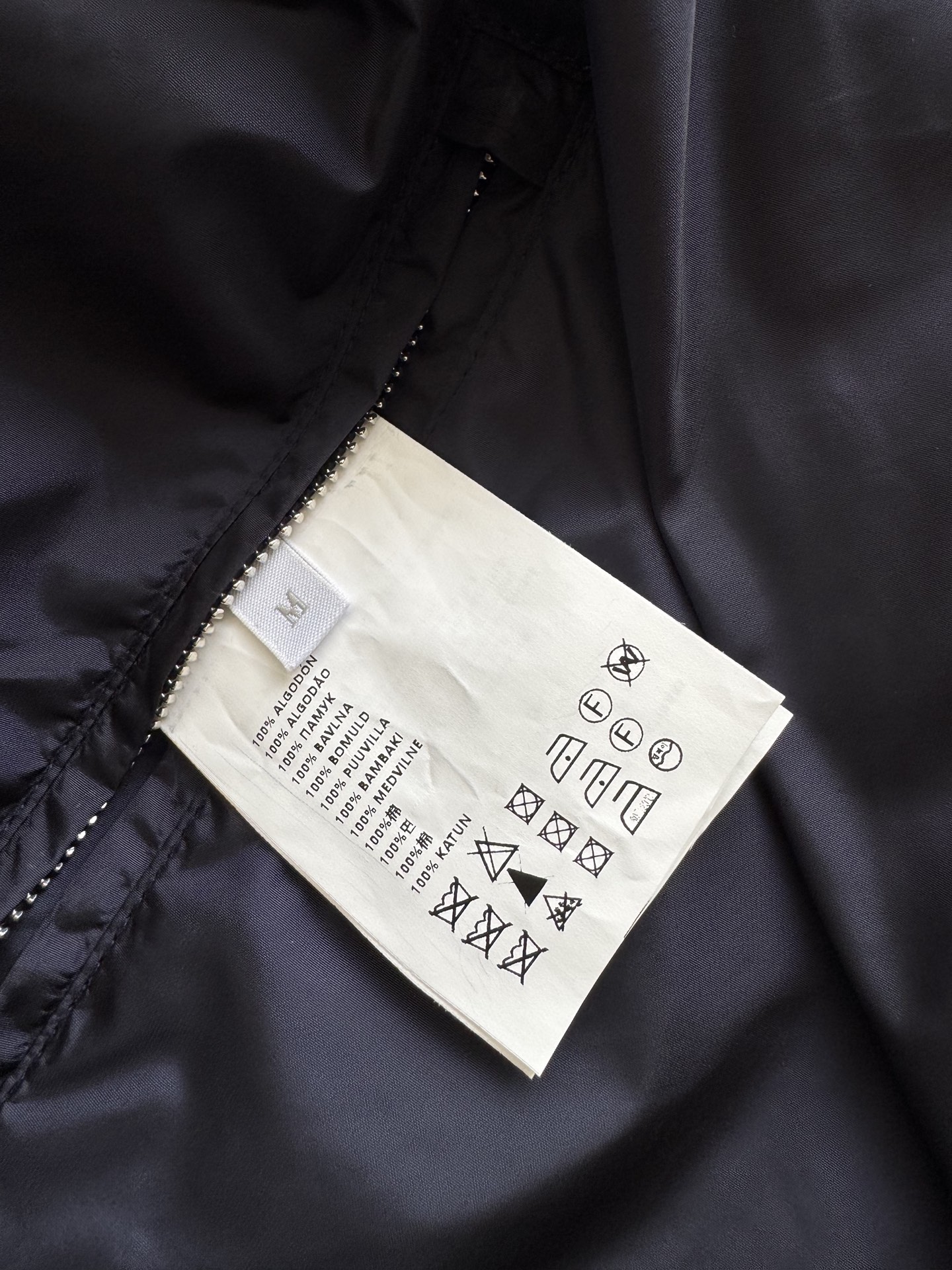 Miumi* 🆕25Fw早秋新款 双面可穿连帽卫衣外套。原版开发！高版出品！100%棉柔软舒适版型偏大，