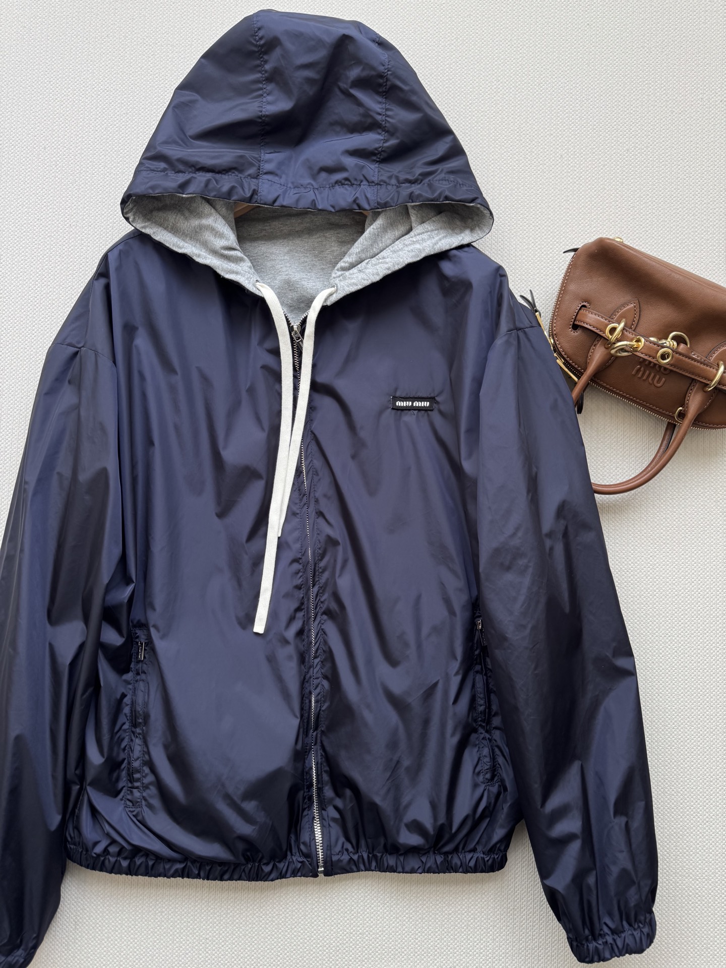 Miumi* 🆕25Fw早秋新款 双面可穿连帽卫衣外套。原版开发！高版出品！100%棉柔软舒适版型偏大，