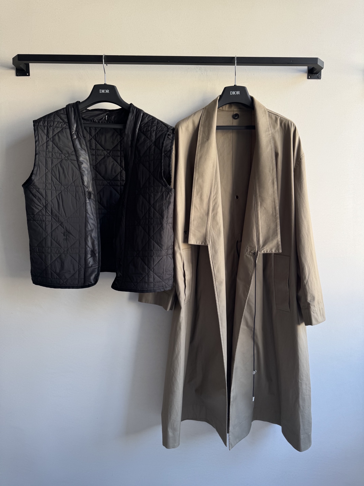 Dio*🆕新款两件套，长款风衣➕棉服马甲，可以拆开或者叠穿～美貌跟实用都兼得😍ＳＭＬ.