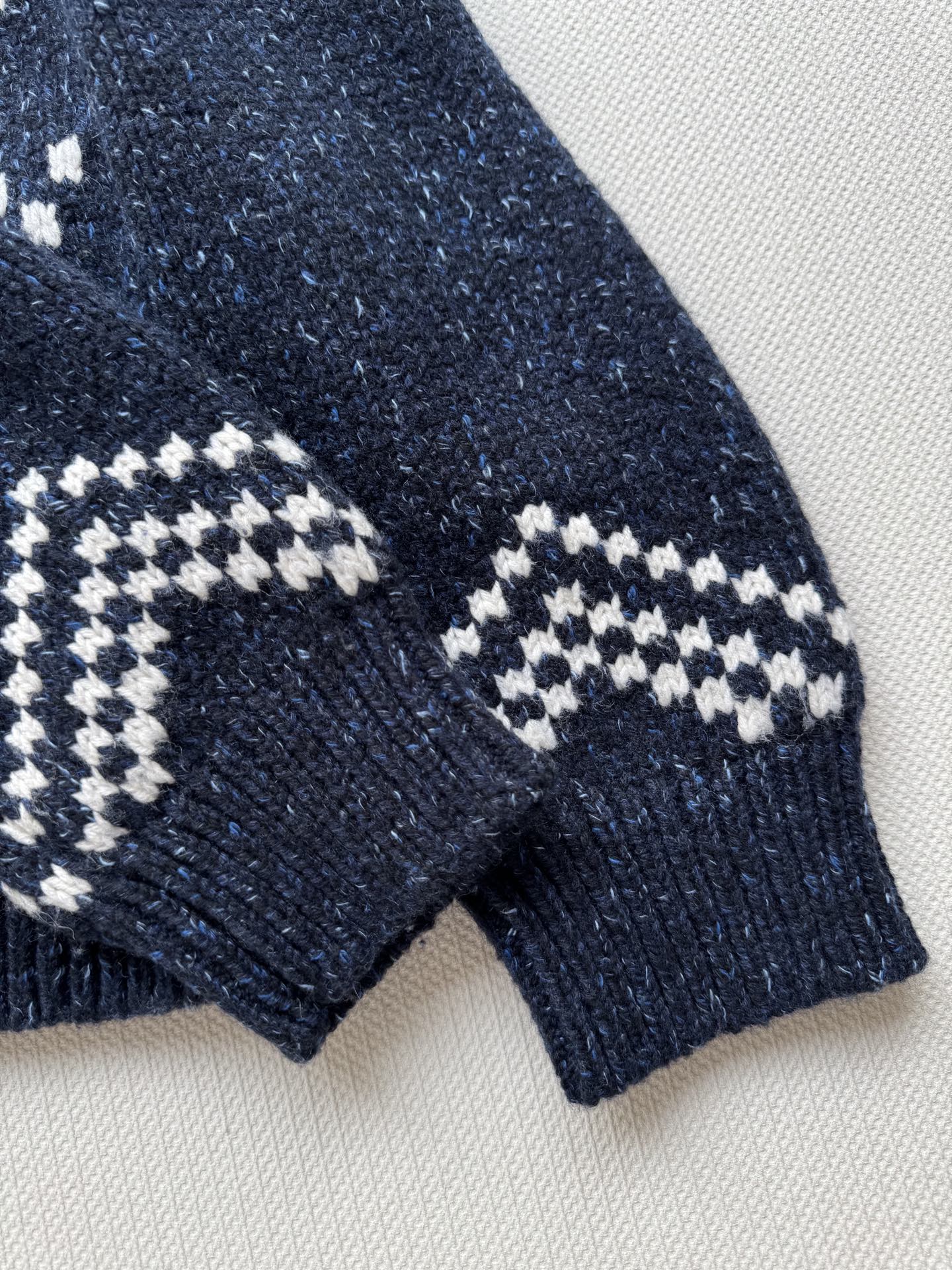 Louisvuitto*🆕联名Nigo系列Monogram花㚏提花重工拉链外套！重工定位立体撞色嵌花工艺