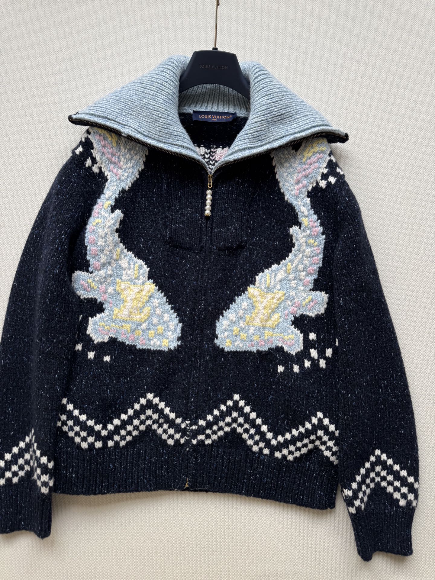 Louisvuitto*🆕联名Nigo系列Monogram花㚏提花重工拉链外套！重工定位立体撞色嵌花工艺